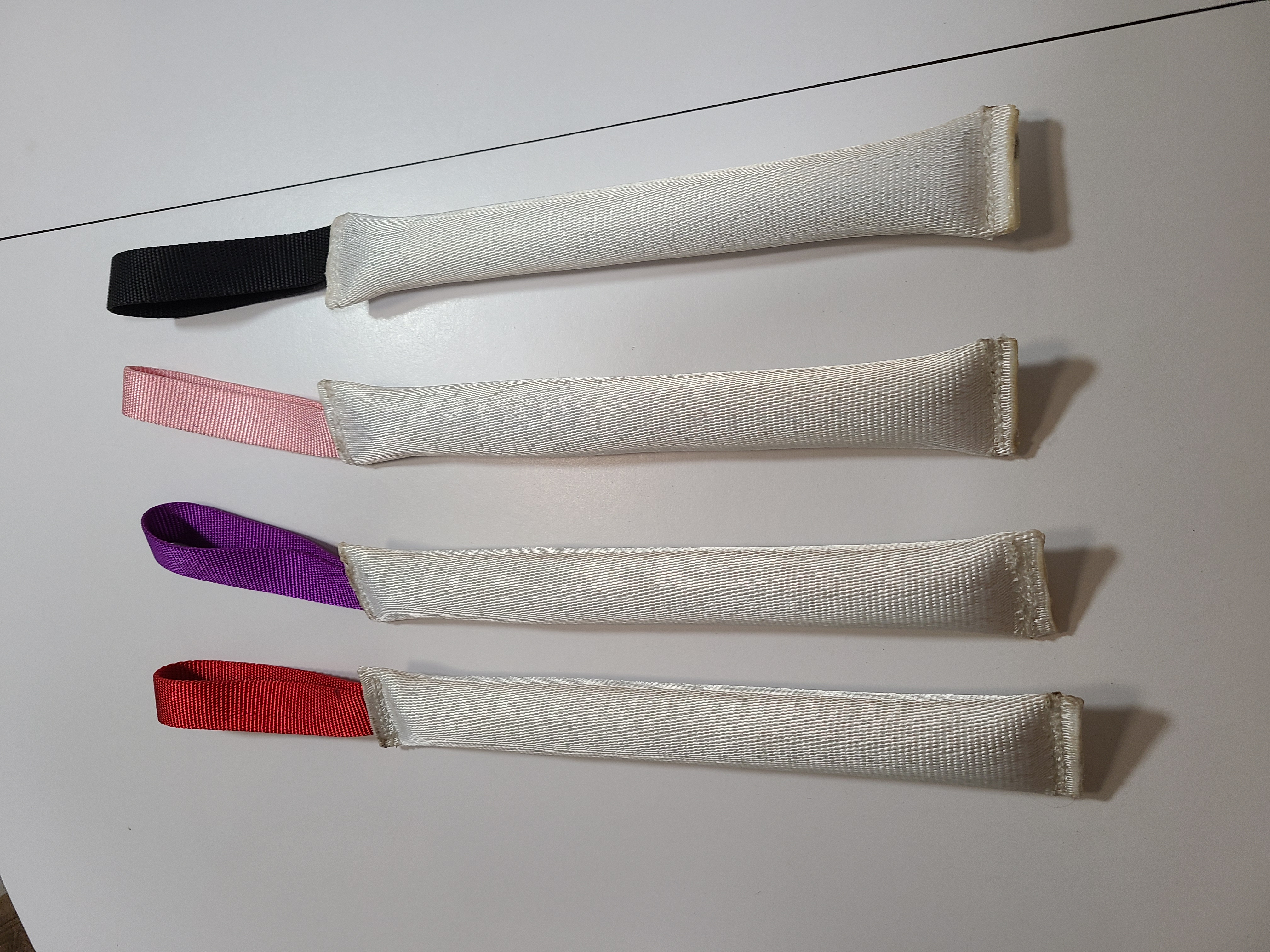 Single handle firehose interaction dog toy