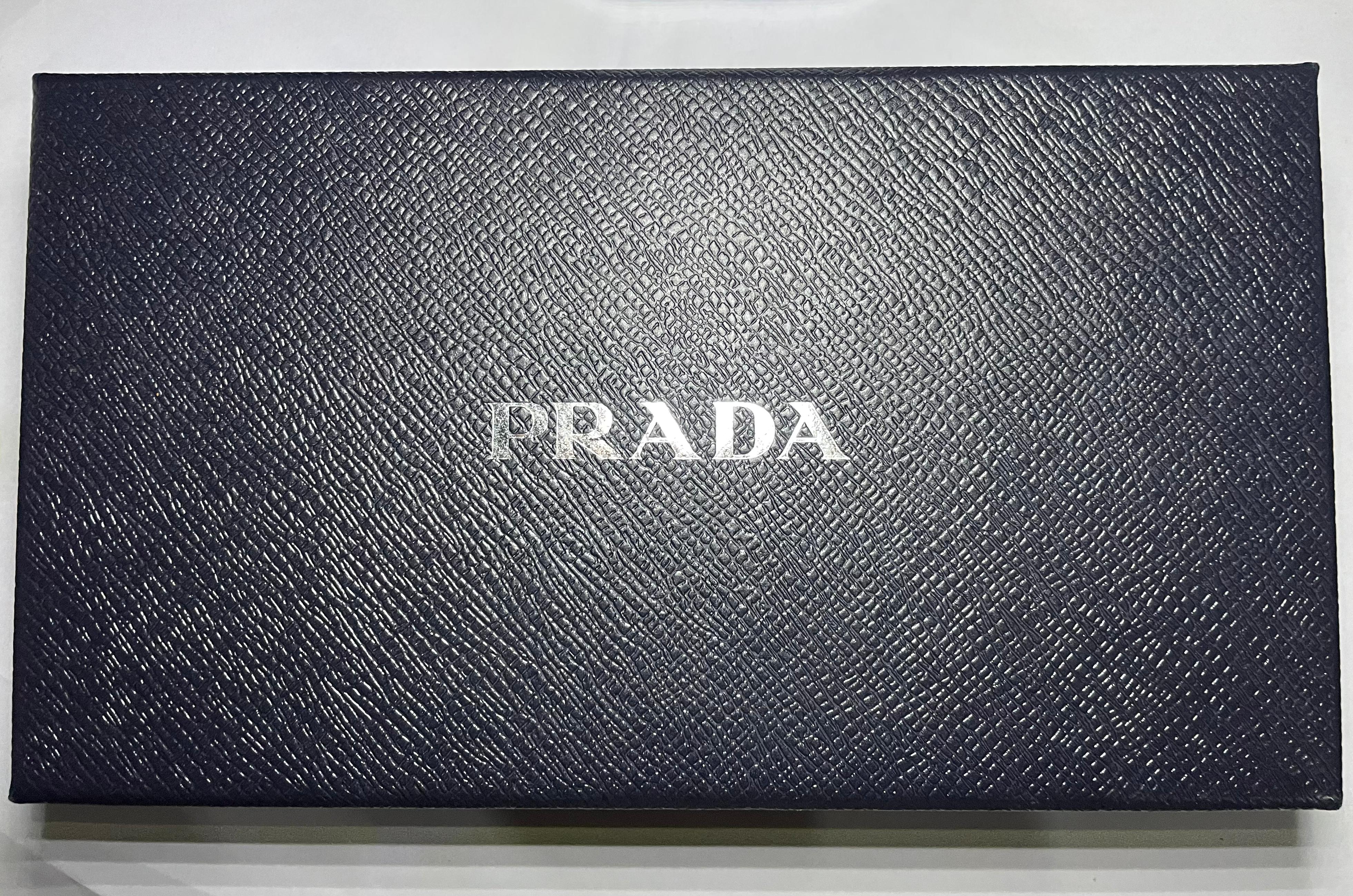 Portafoglio Prada