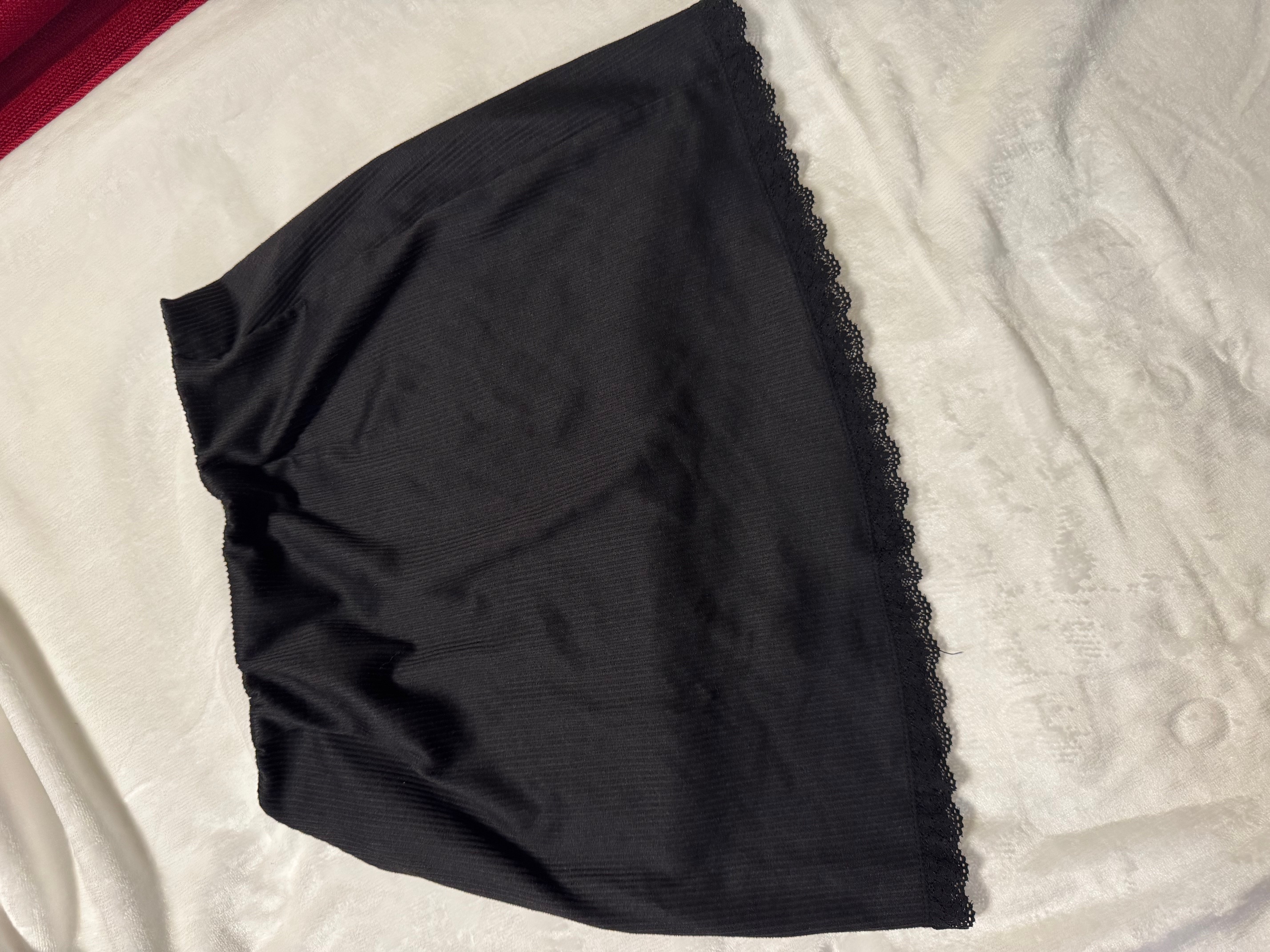 Women's Black Lace-Trim Shorts size S