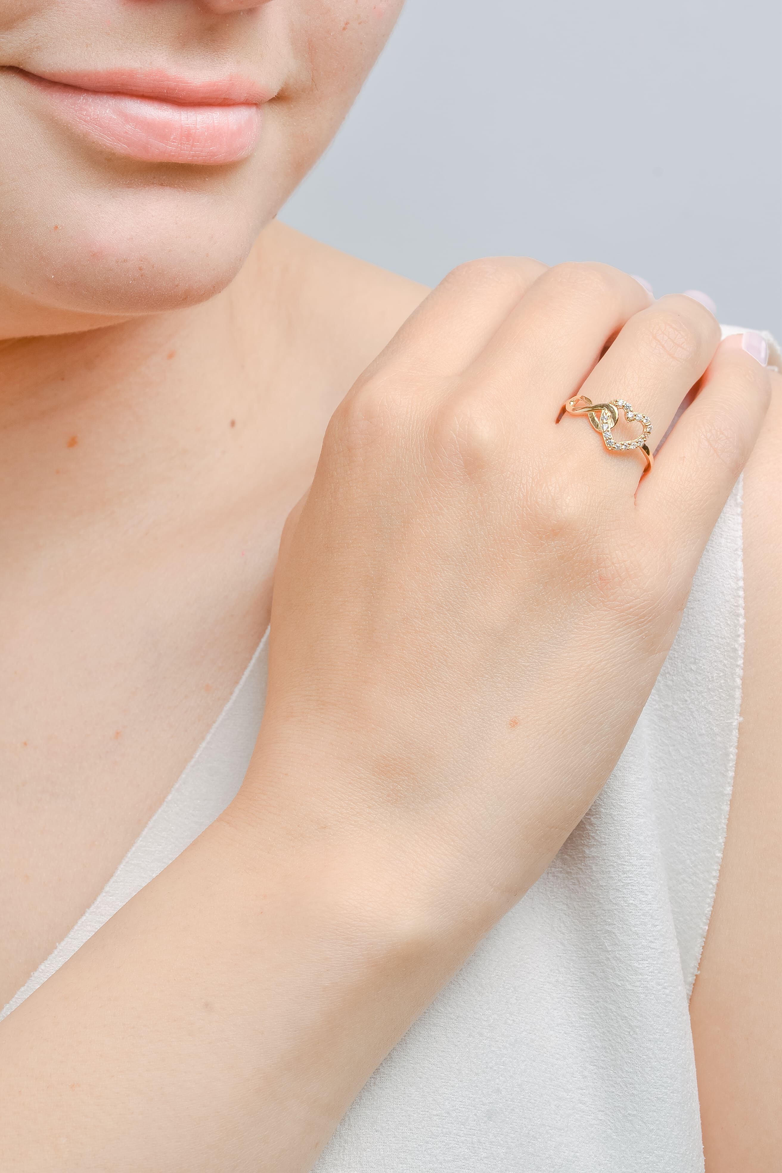 Anillo Infinito y corazón Juvenil