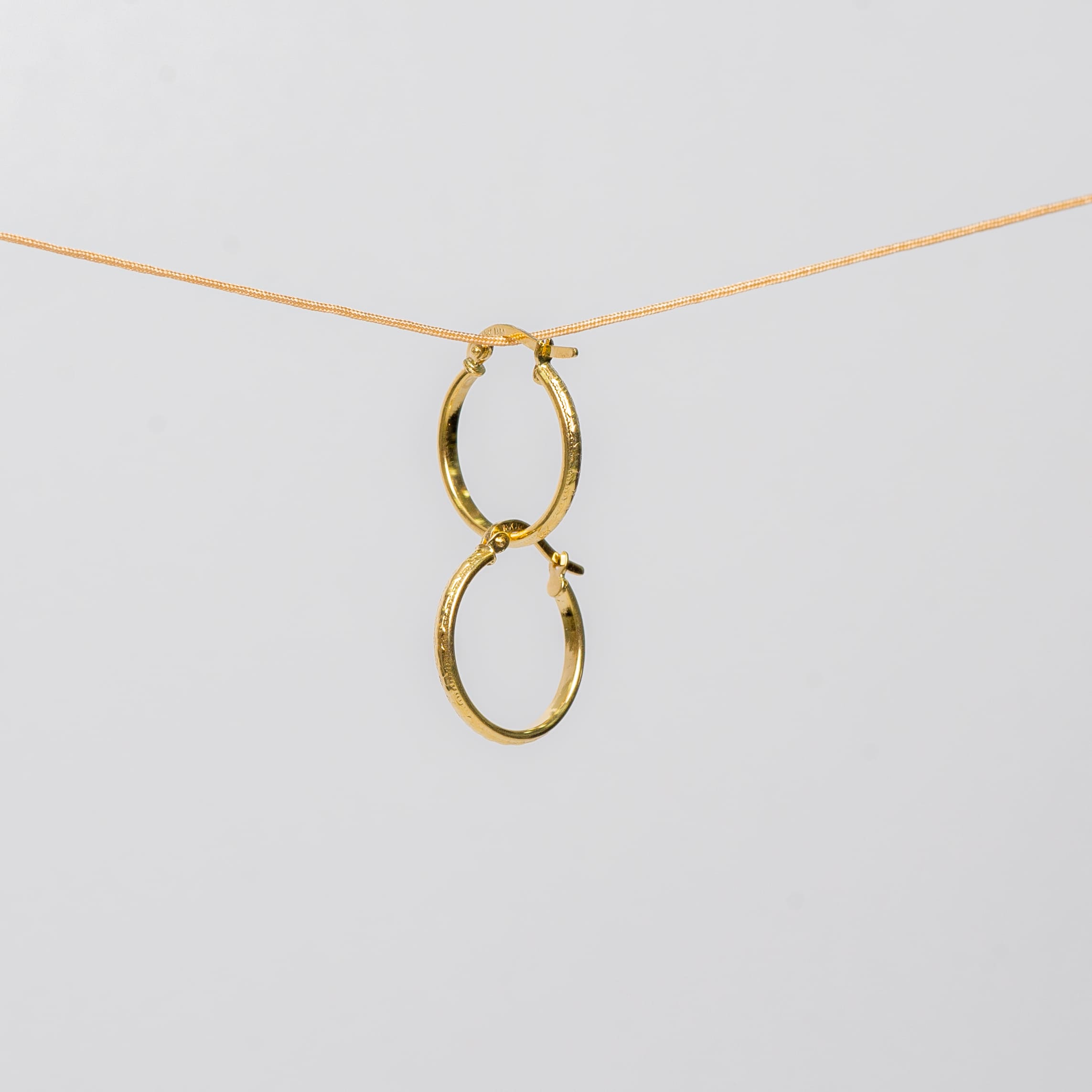 Candogas texturizada delgada Oro 18K Fina