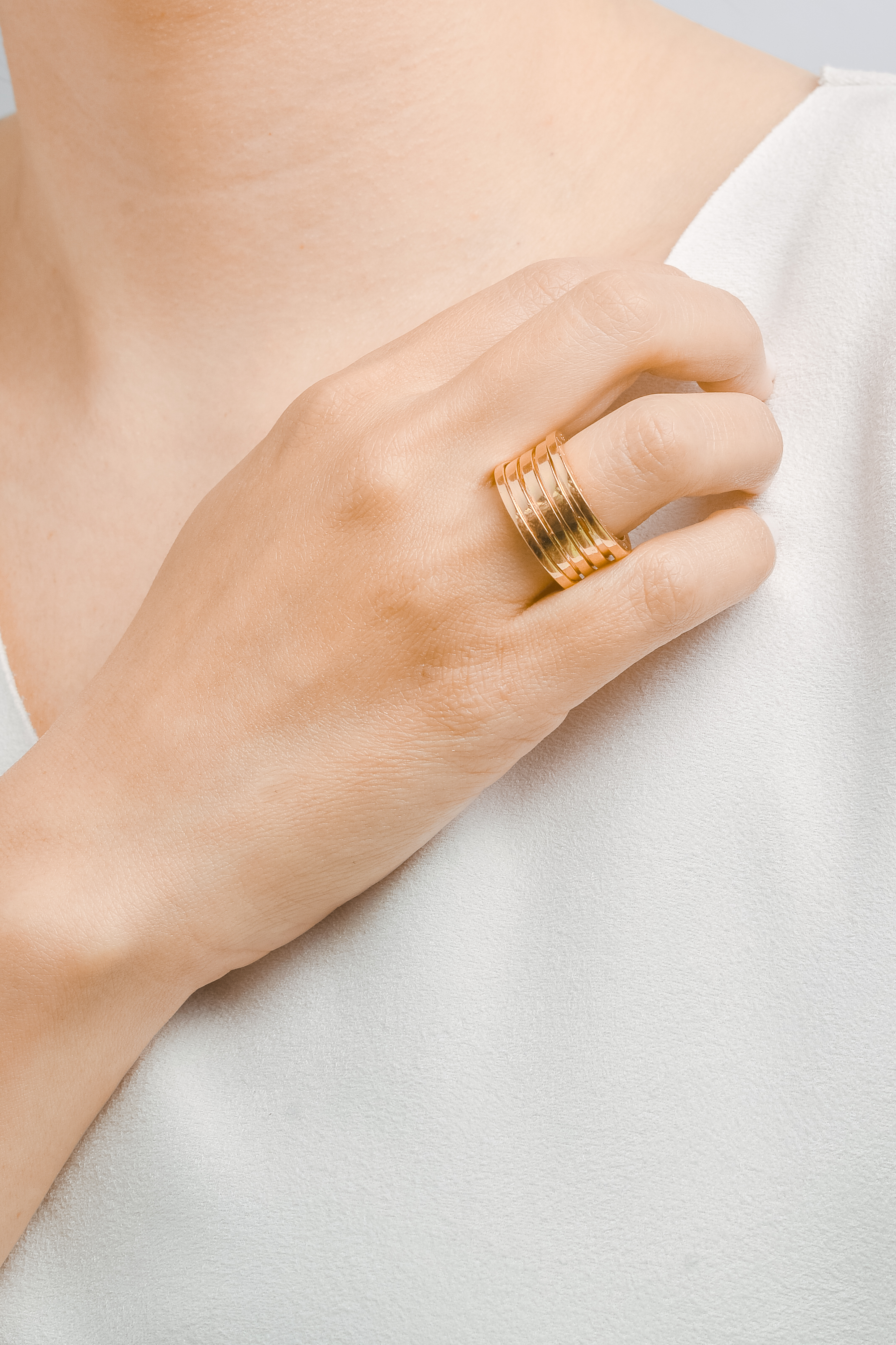 Anillo ancho tipo Bulgary Oro amarillo 18 k