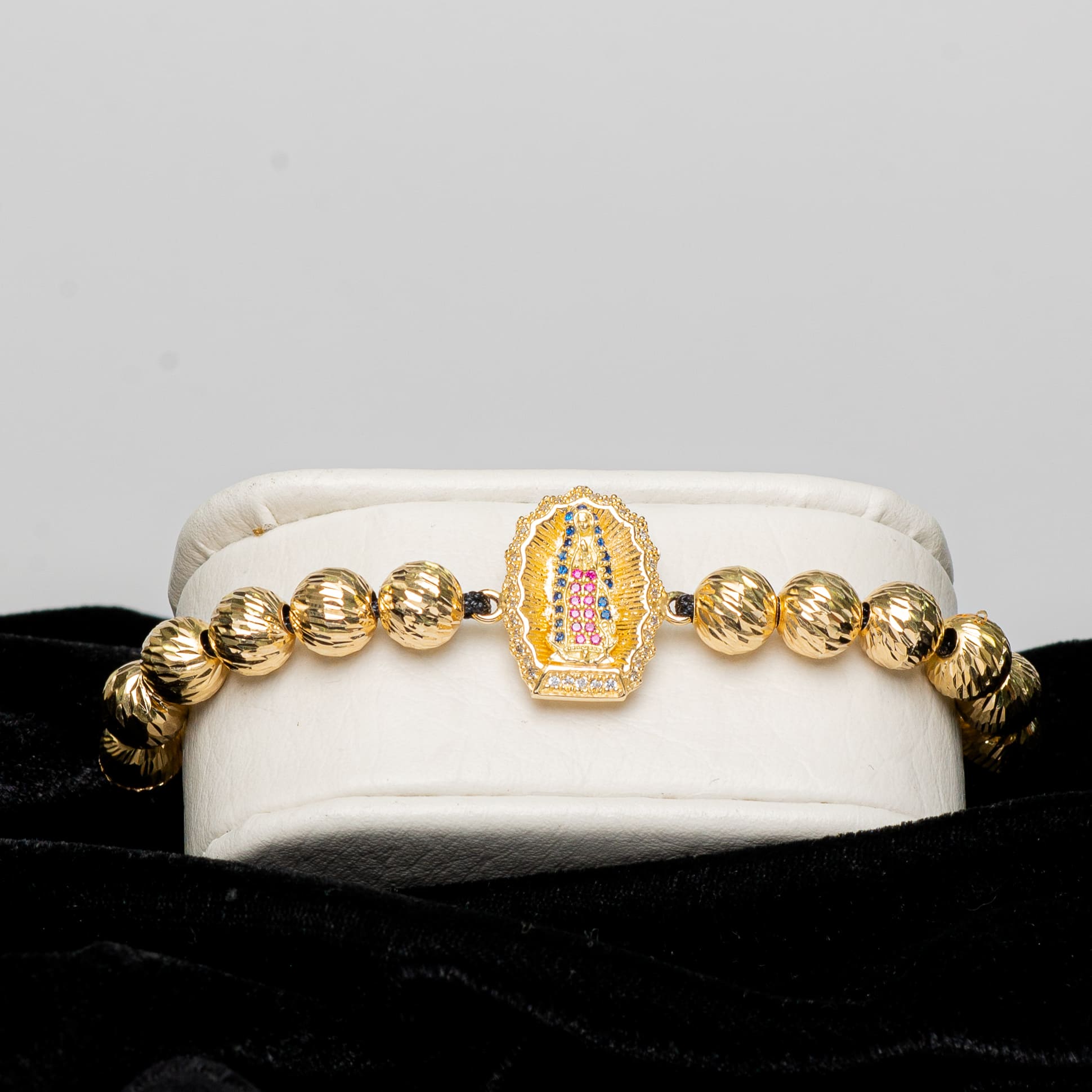Pulsera Virgen de Guadalupe Grande con hilo negro - Oro 18K 