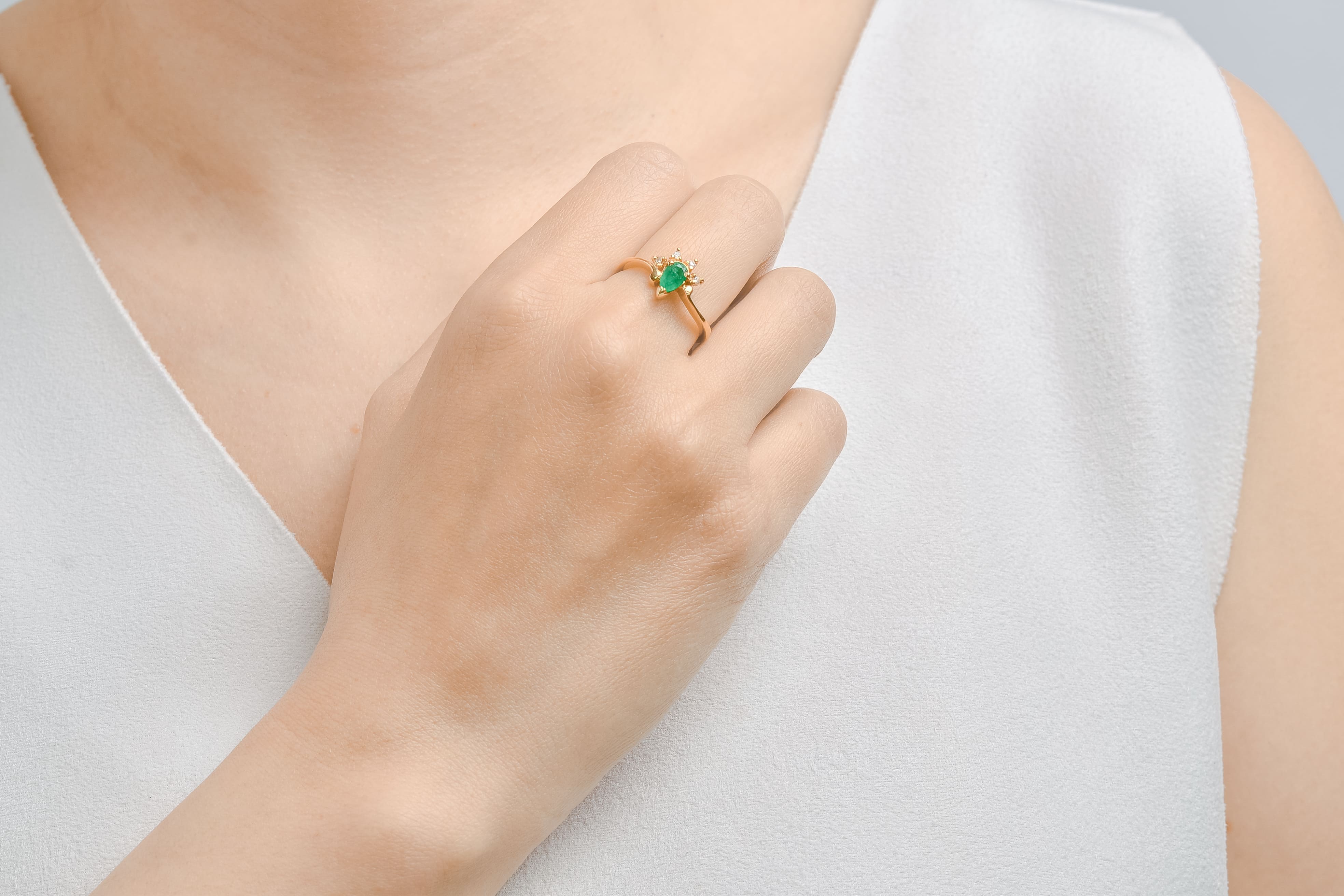 Anillo Salida de sol de Esmeralda