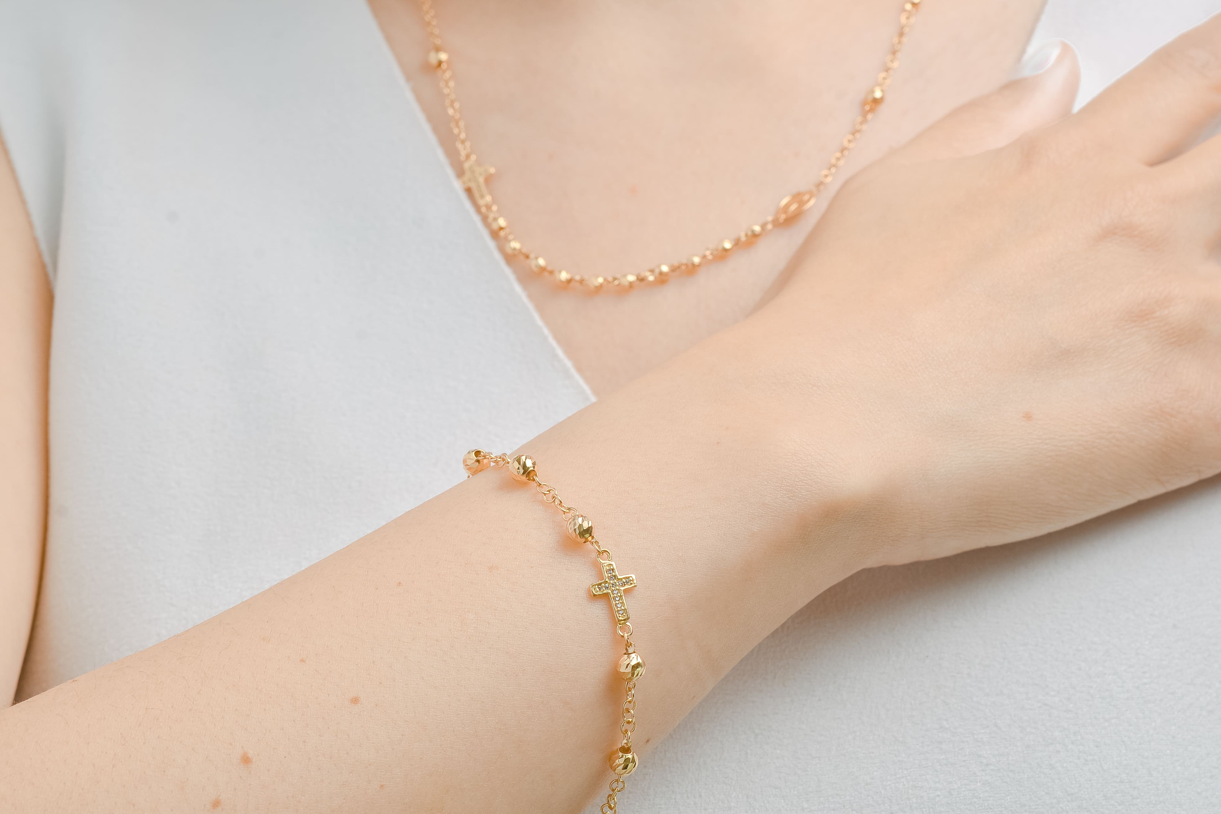 Juego pulsera y cadena tipo rosario 