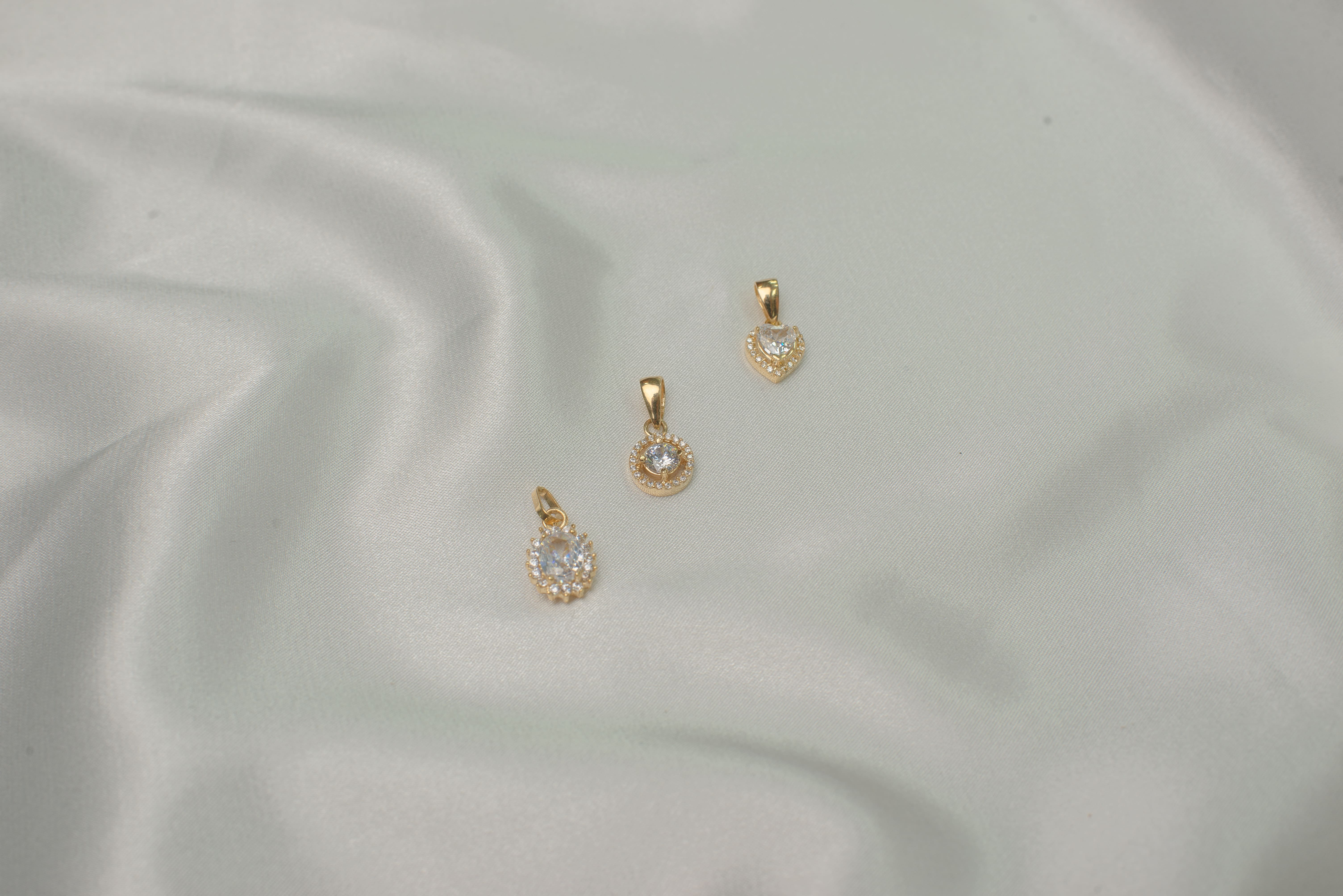 Dijes brillantes 3 tipos 