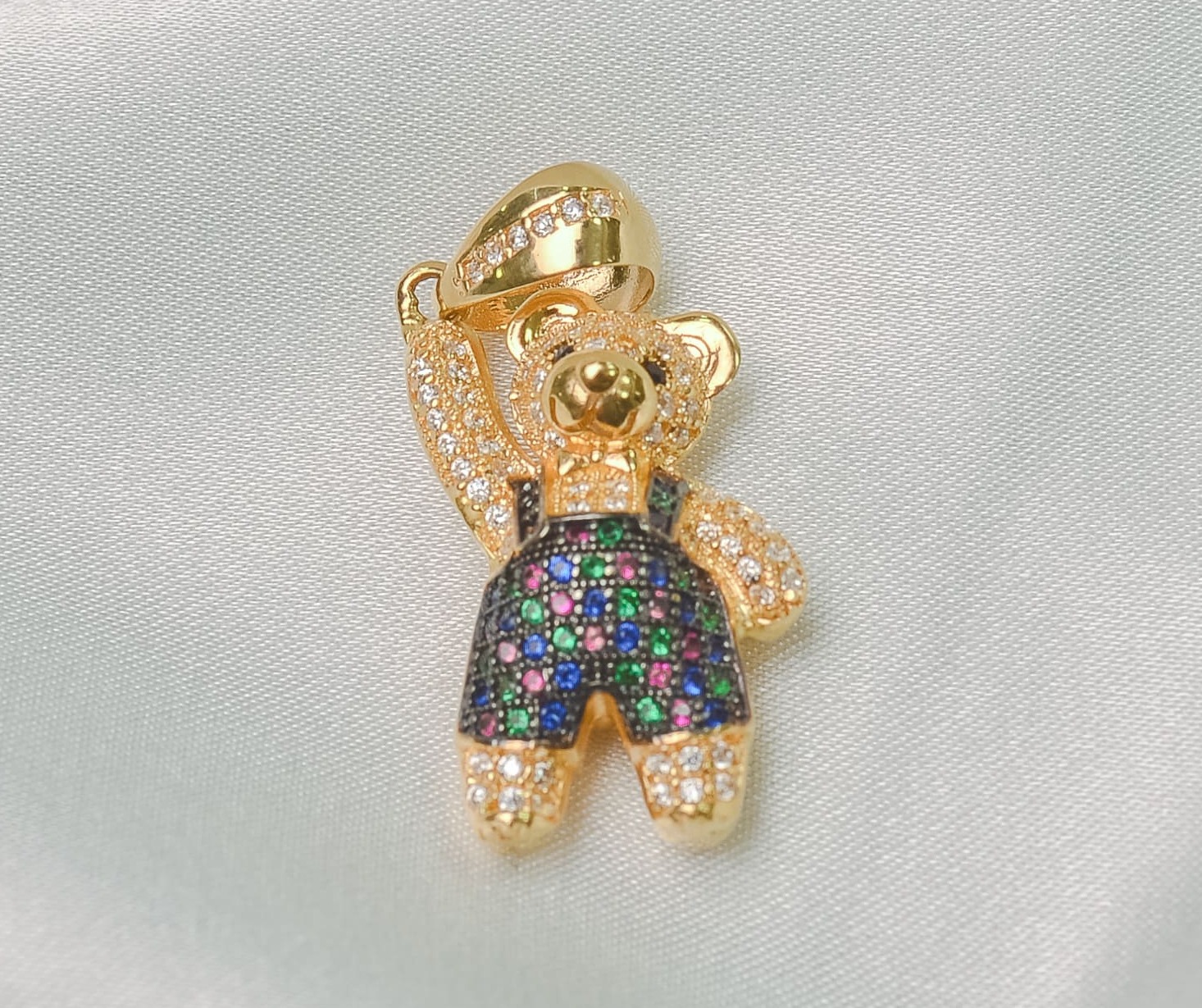 Dijes de oso delicados 