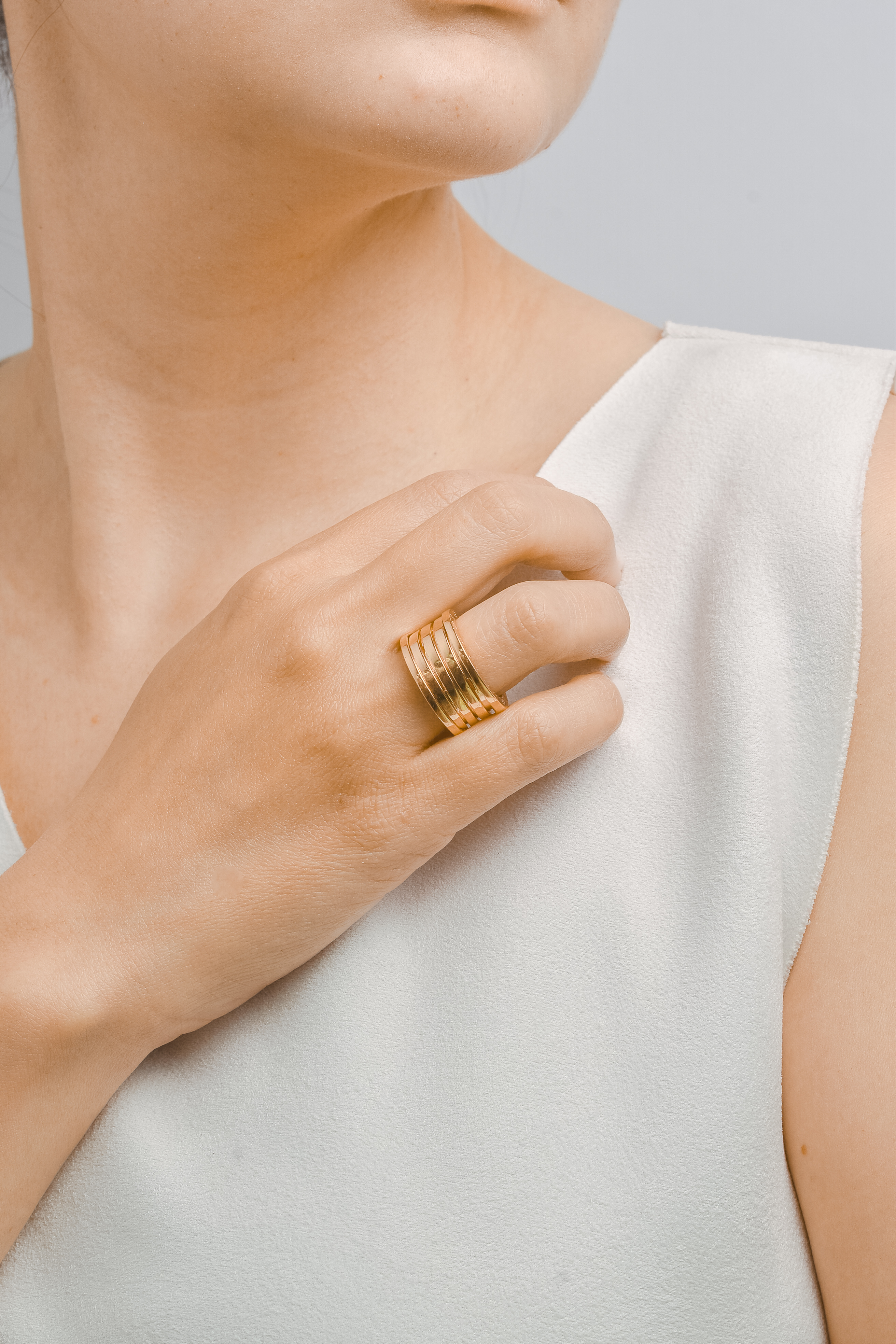 Anillo ancho tipo Bulgary Oro amarillo 18 k