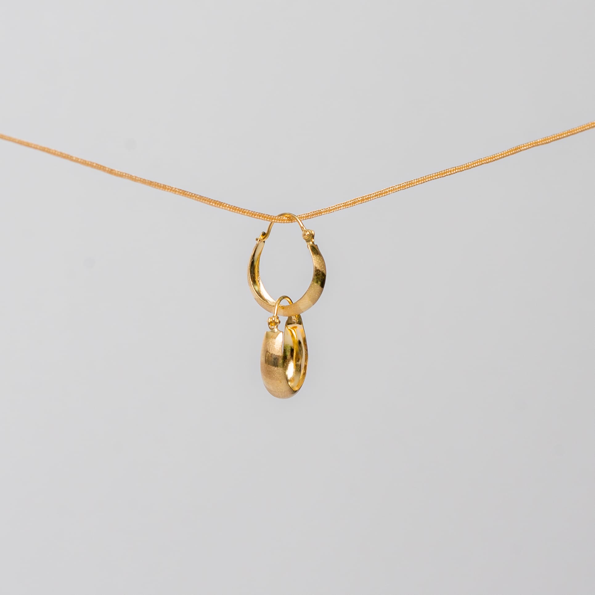 Candongas Ovaladas anchas Oro 18K Sofisticada