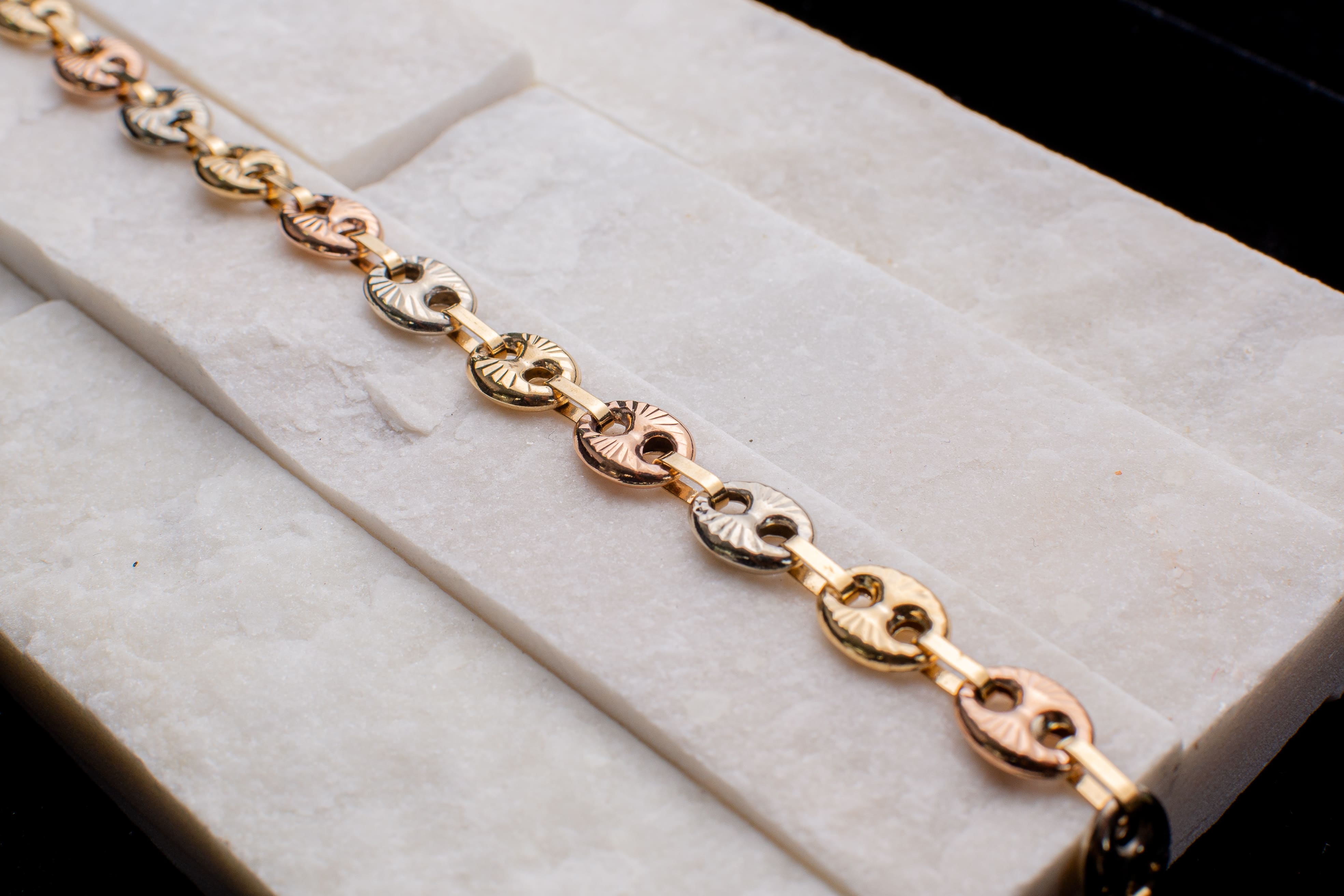 Pulsera Gucci 3 oros diamantado Oro 18K 