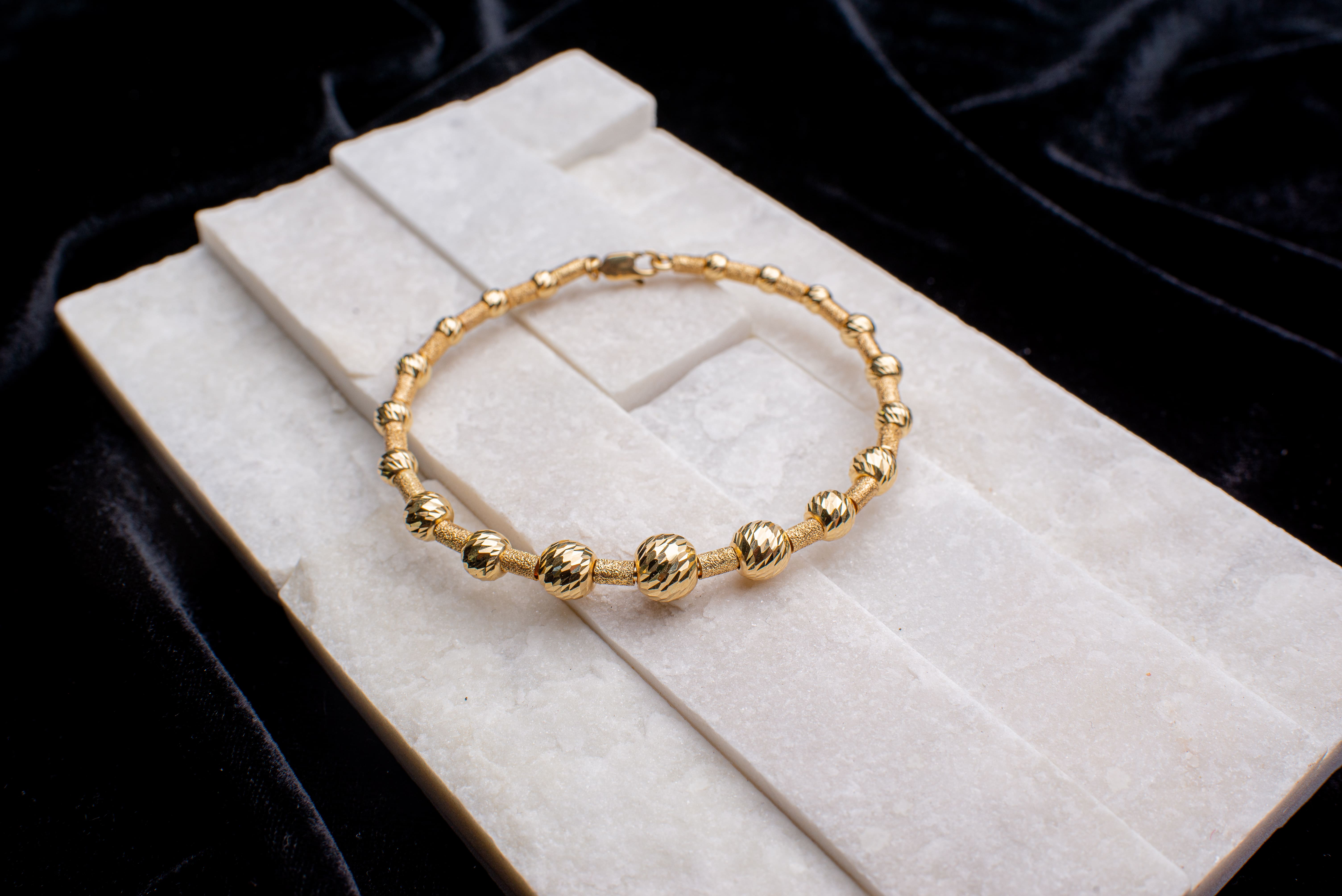 Aro Esferas diamantadas con cilindros Oro 18K Robusta