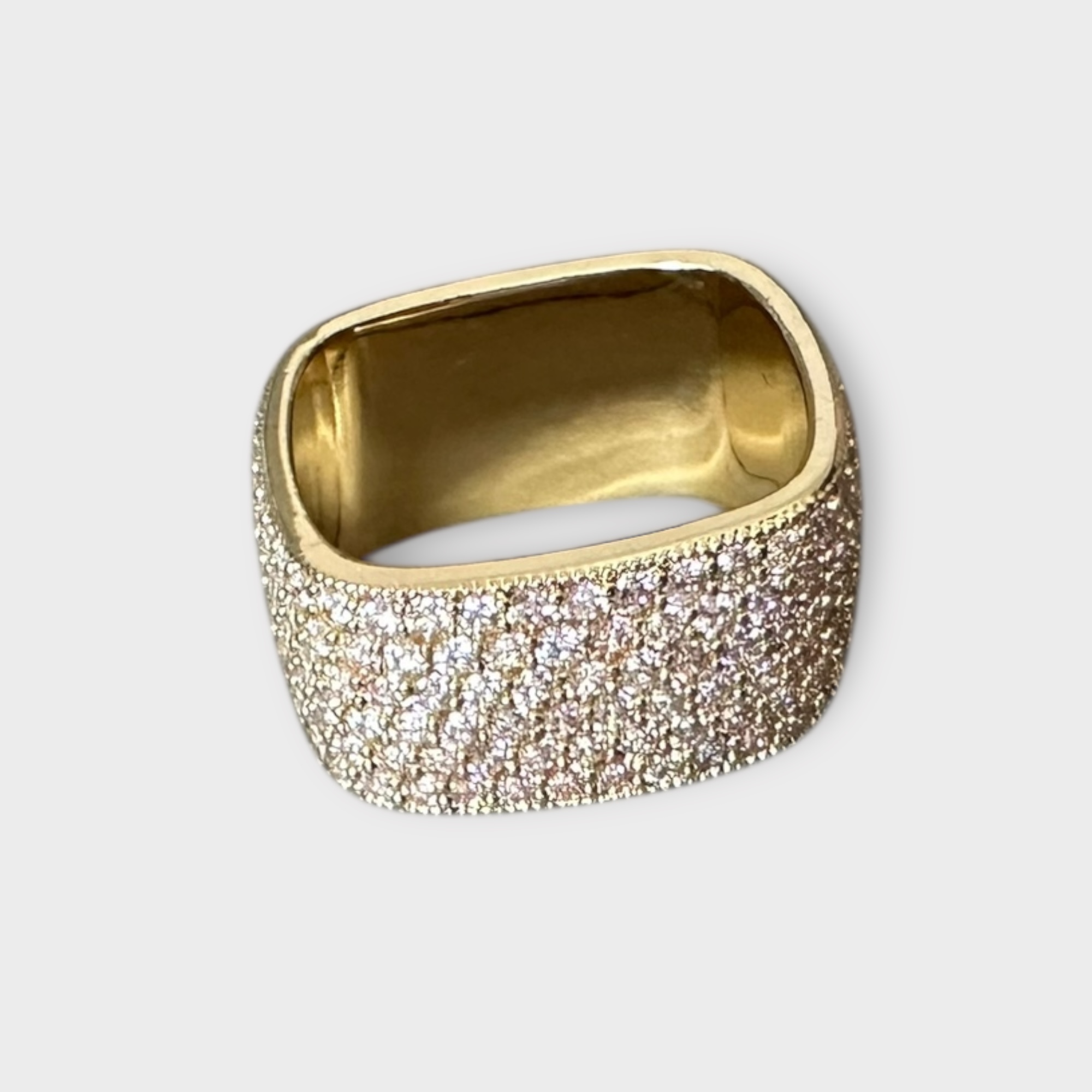 Gold jewelled Ring