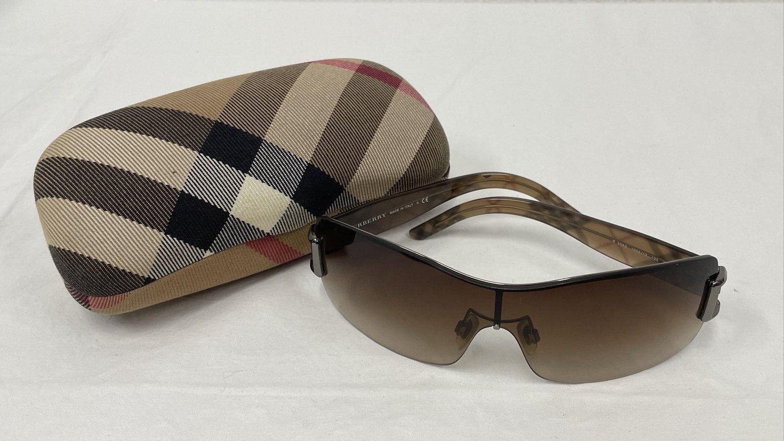 Burberry B 3043 Italy Sunglasses With Case