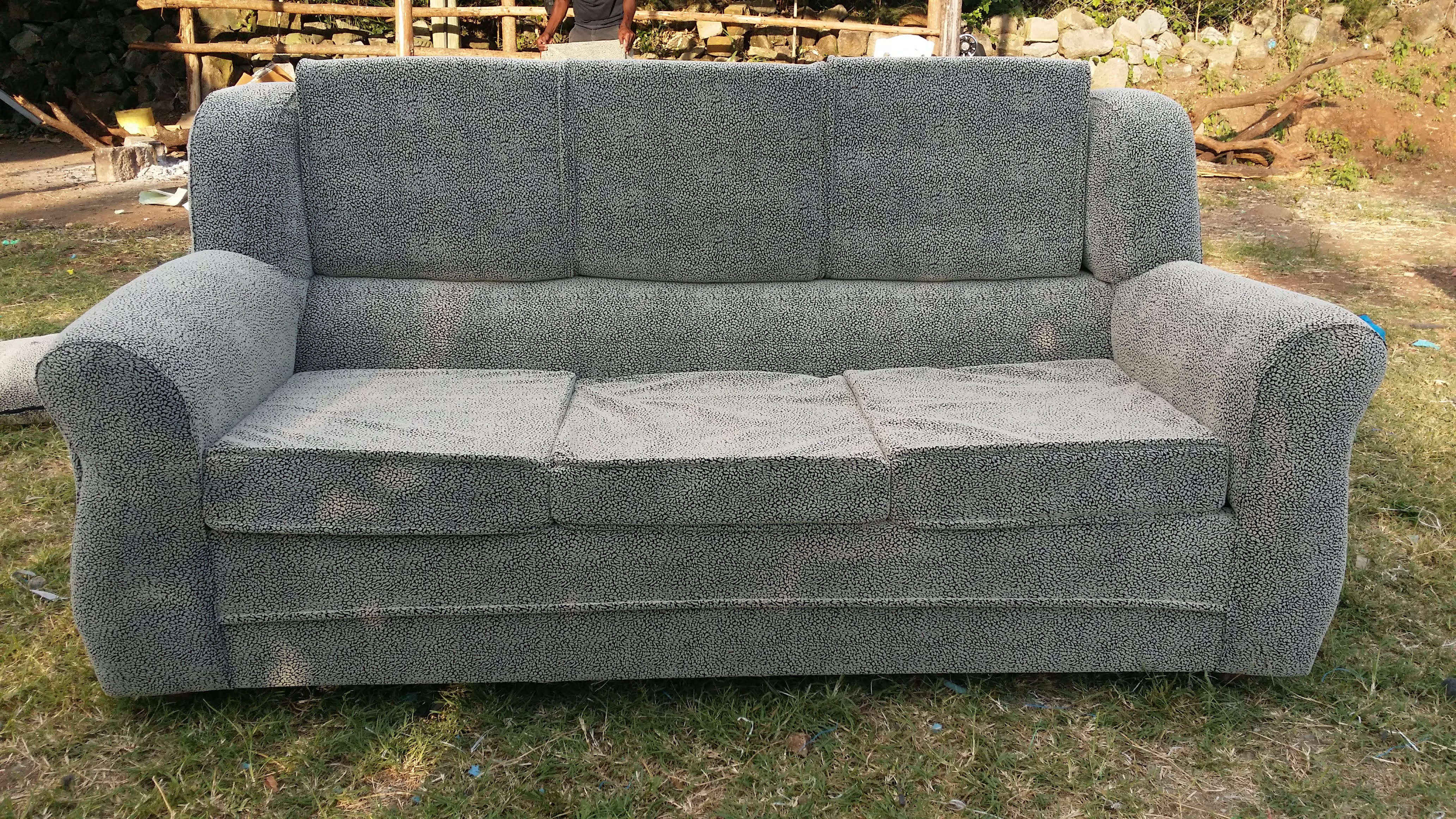 Comfy 7 seater coach