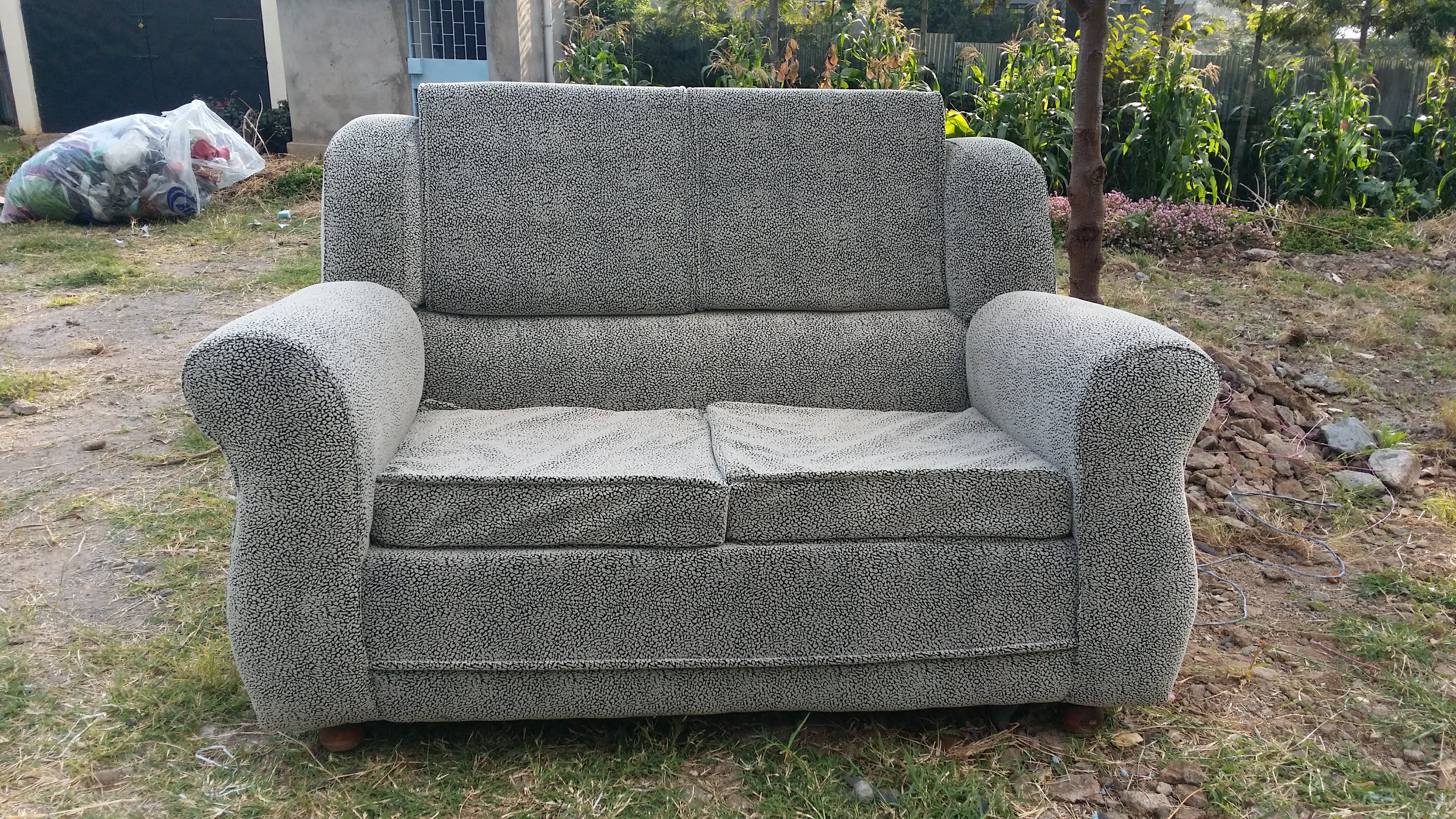 Comfy 7 seater coach