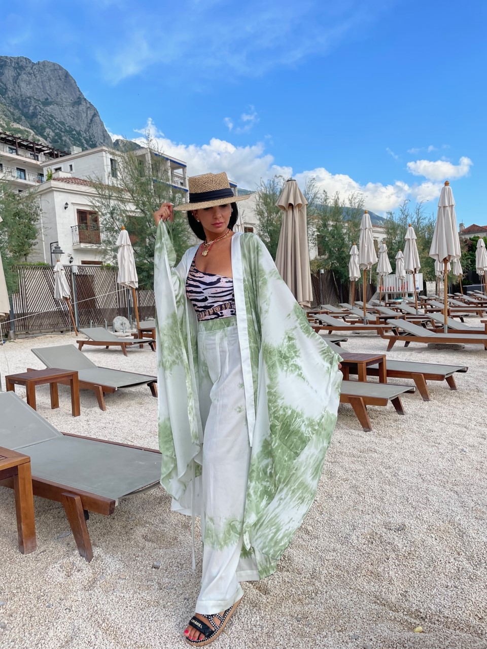 Luxury Women Green Eye Signature Resort Pants Set