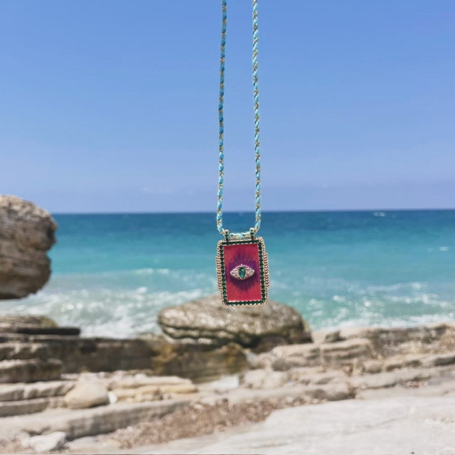 MERMAID AURA NECKLACE