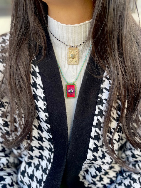 HEART AURA NECKLACE