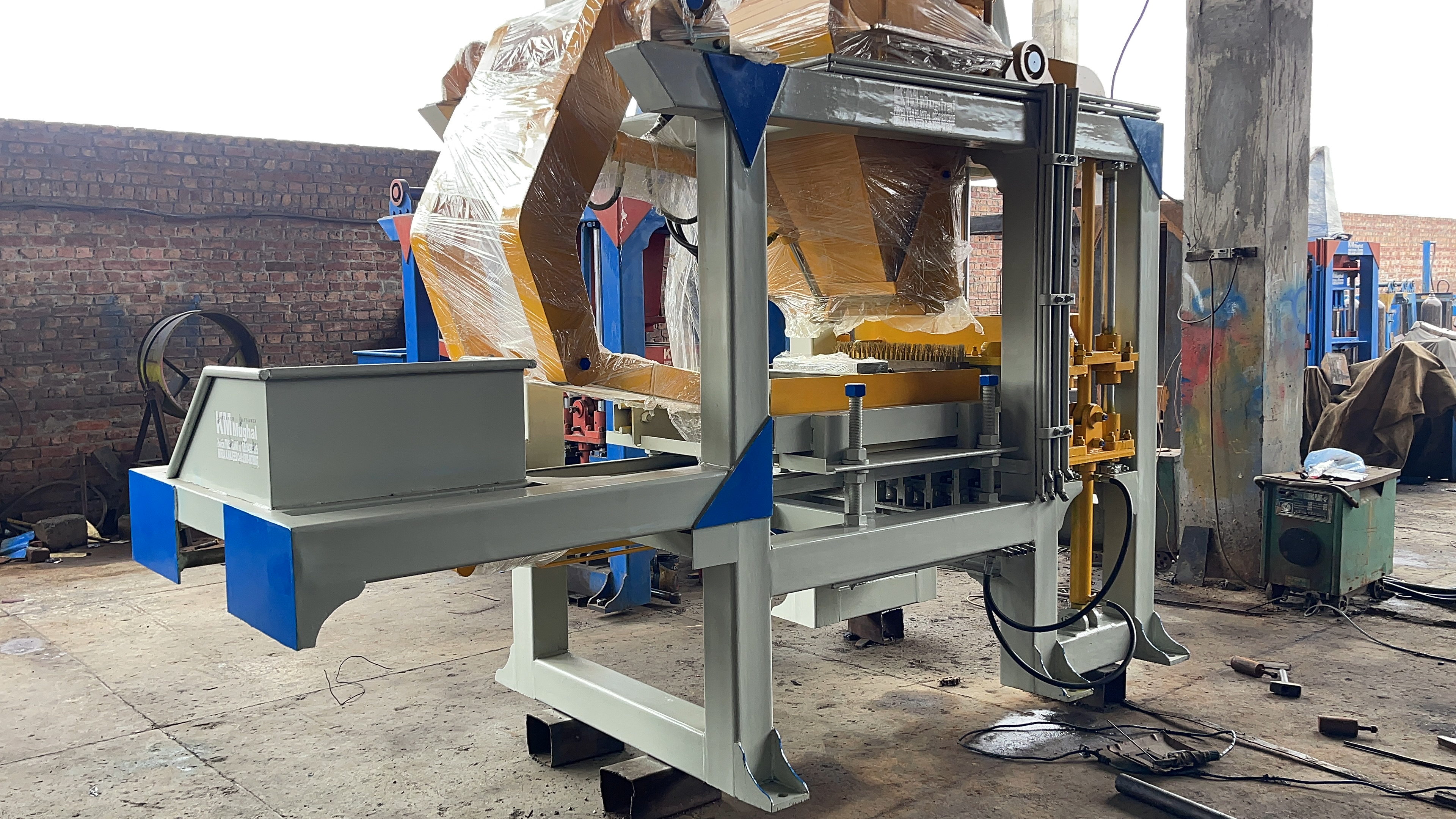 Concrete Block Making Machine | Semi Automatic KM Models (P2) for Sale
