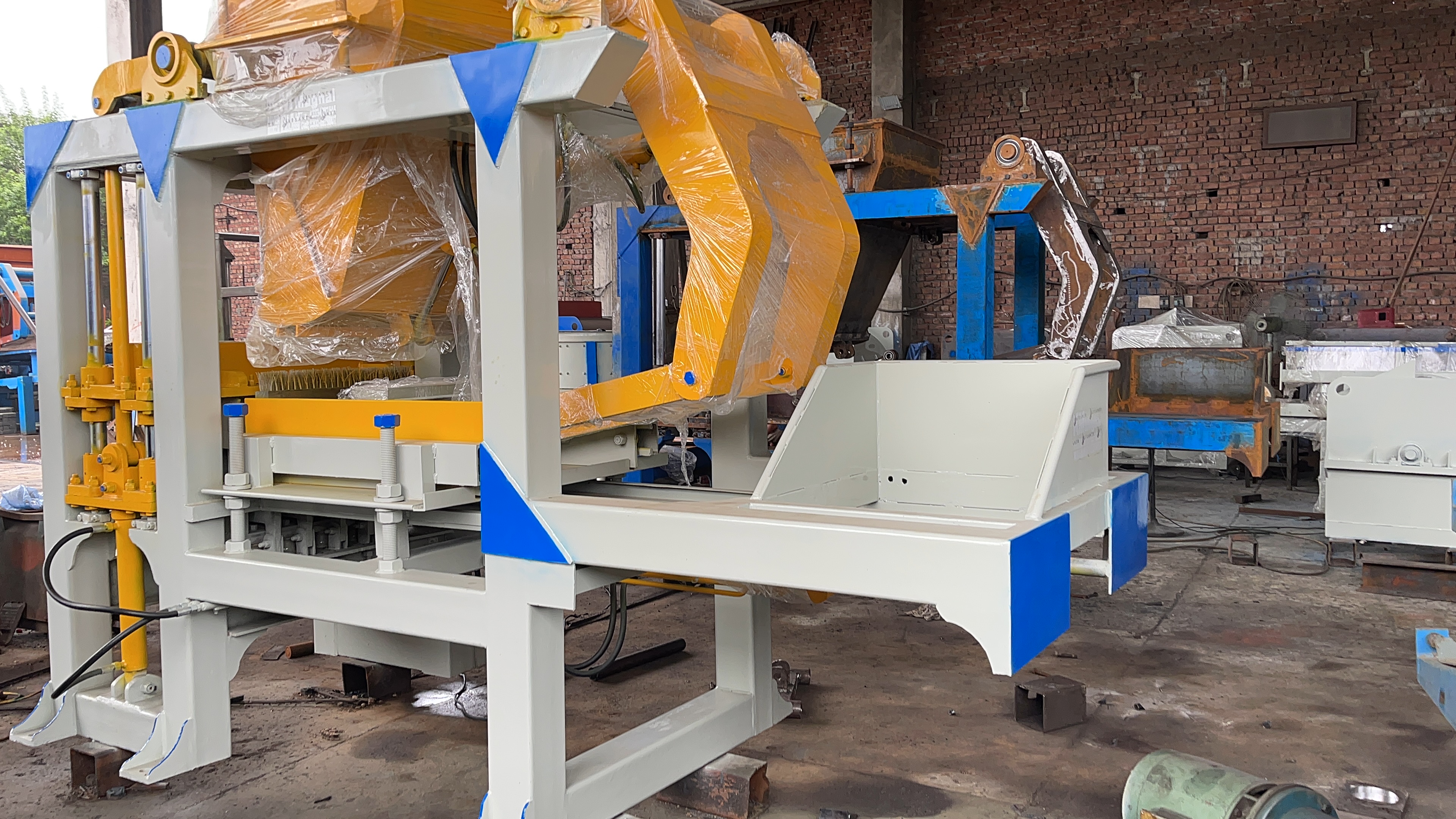 Concrete Block Making Machine | Semi Automatic KM Models (P2) for Sale