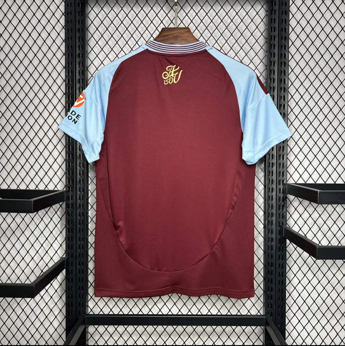 Aston Villa 2025 domicile
