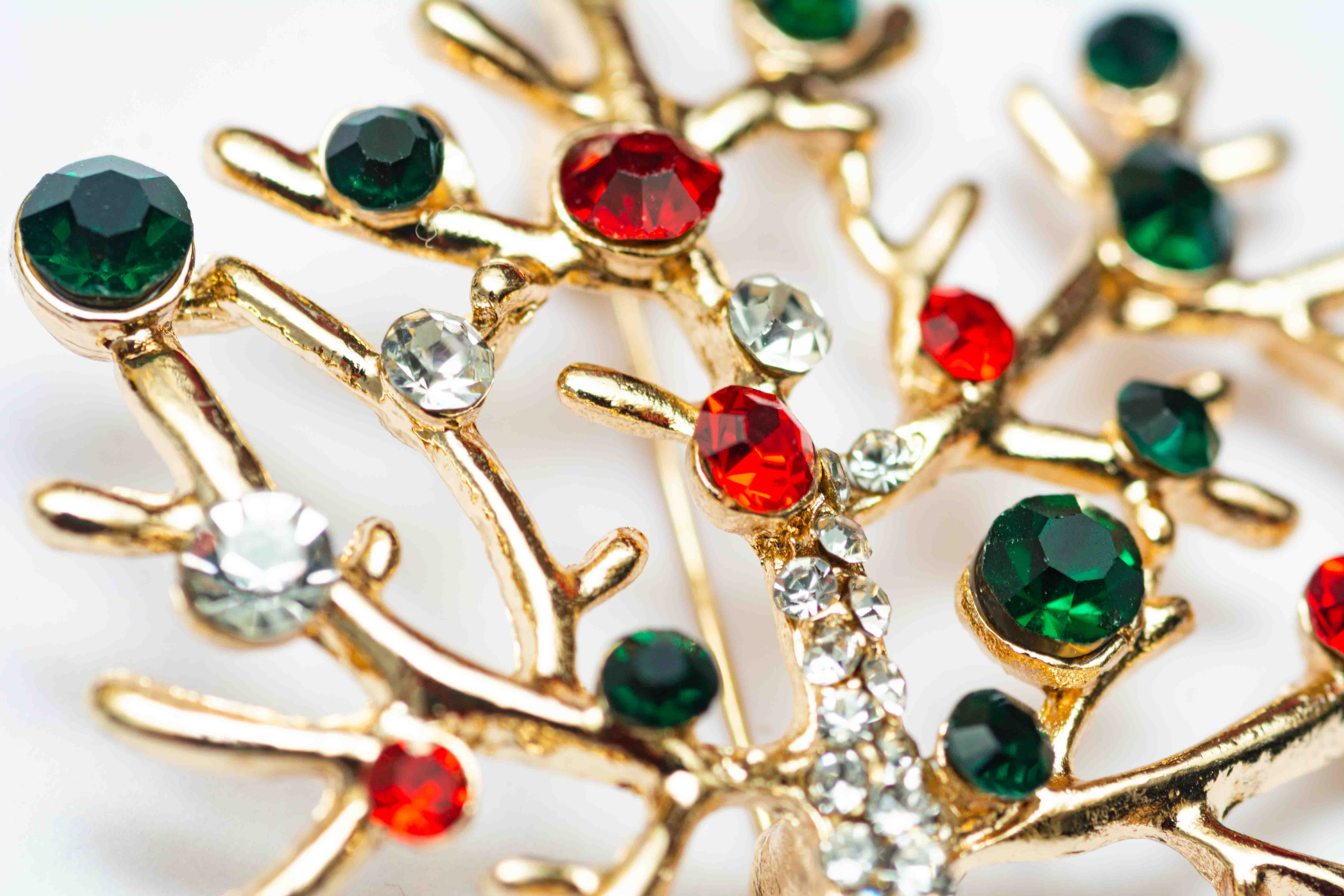 Crystal Branches – Christmas Edition Tree Brooch