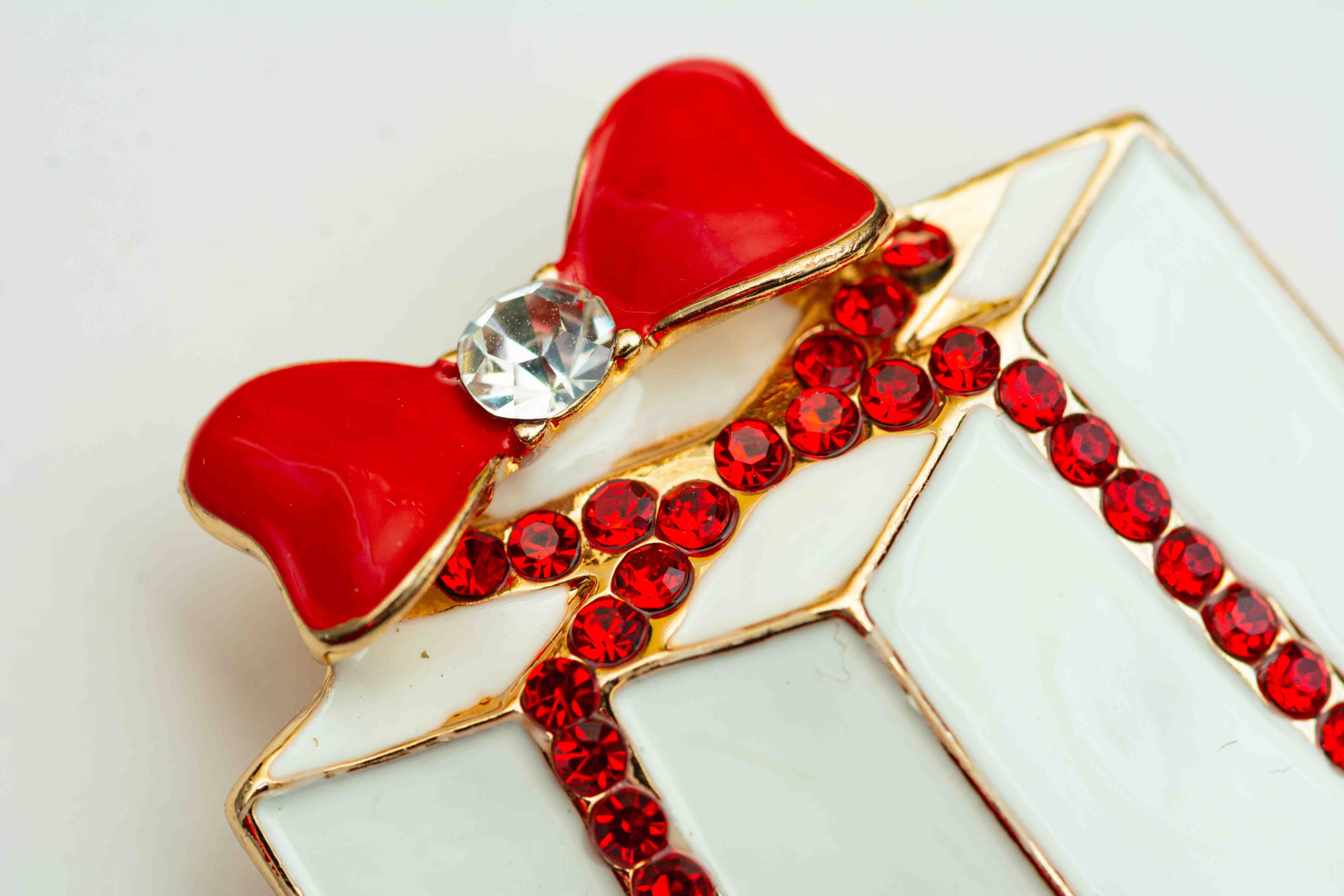 Gemstone Gift Box – Christmas Edition Brooch