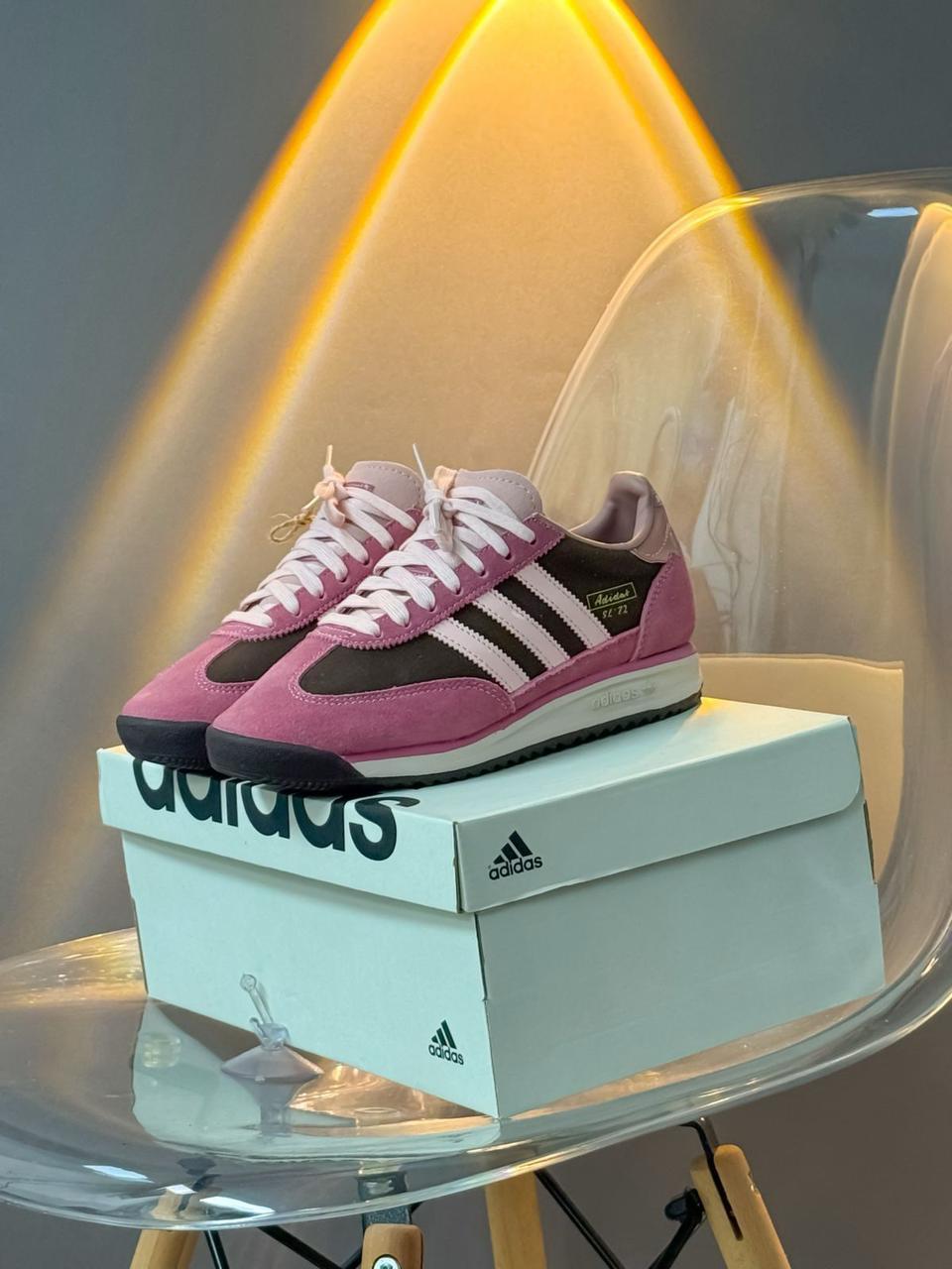 Tenis importados a d idas SL72