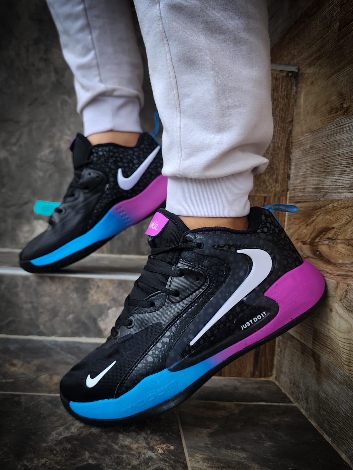 Tenis importados N I K E HYPERSET 2