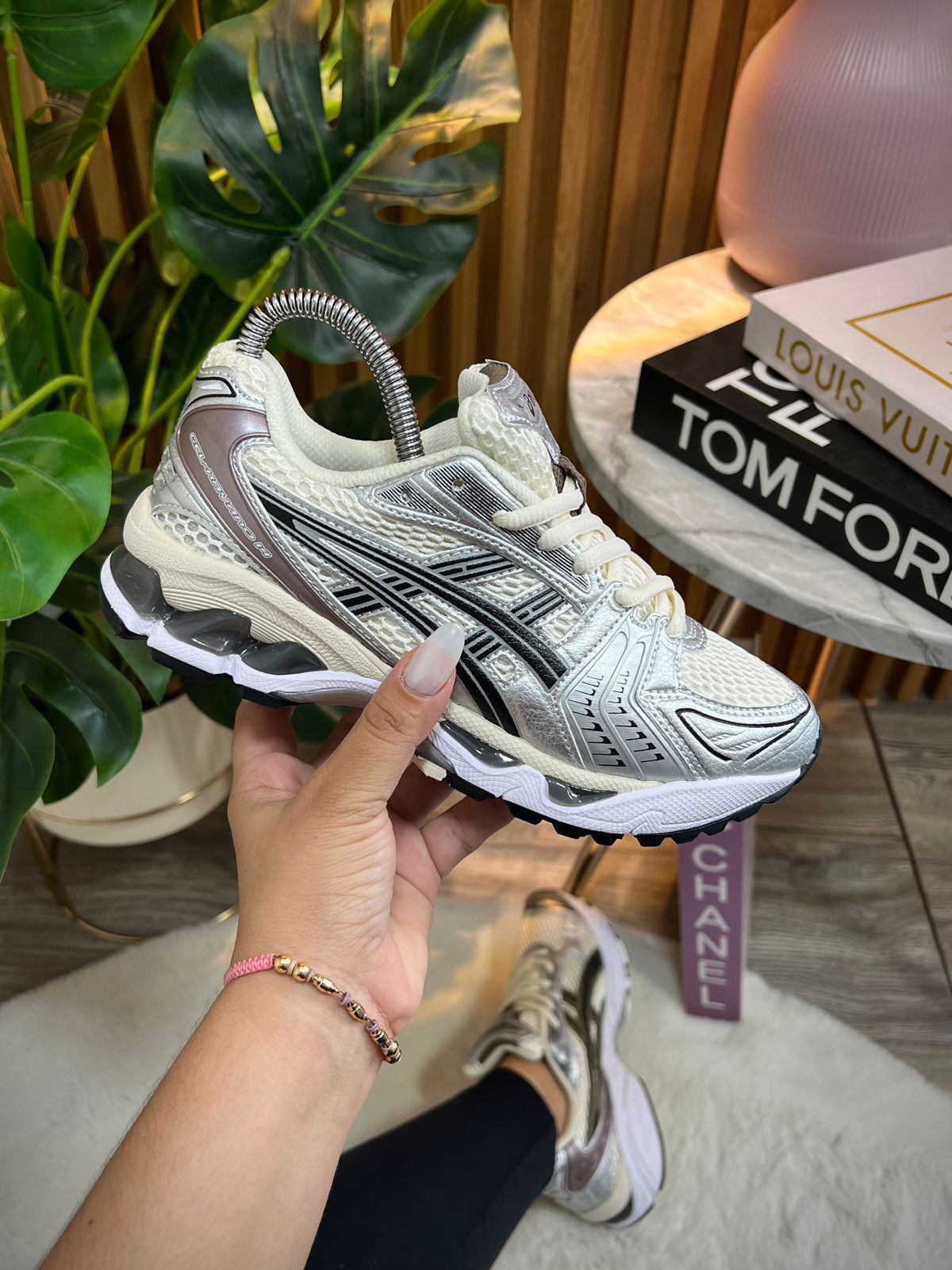 TENIS ASICS