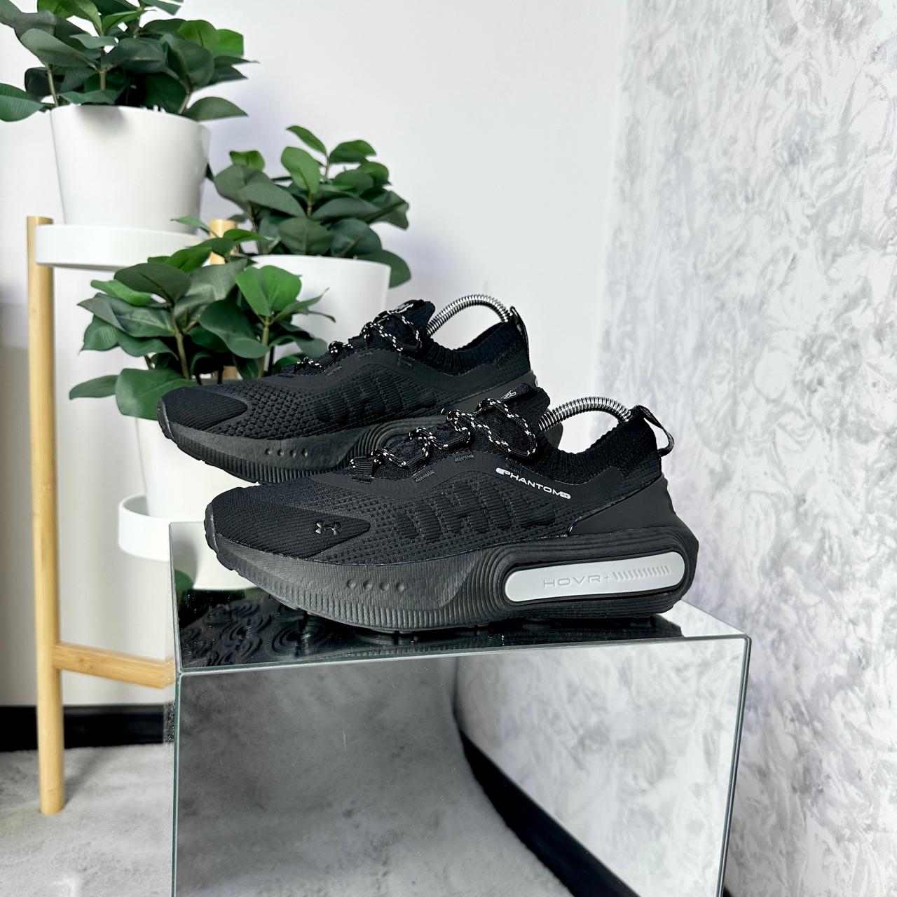 Tenis y botas Under armour 