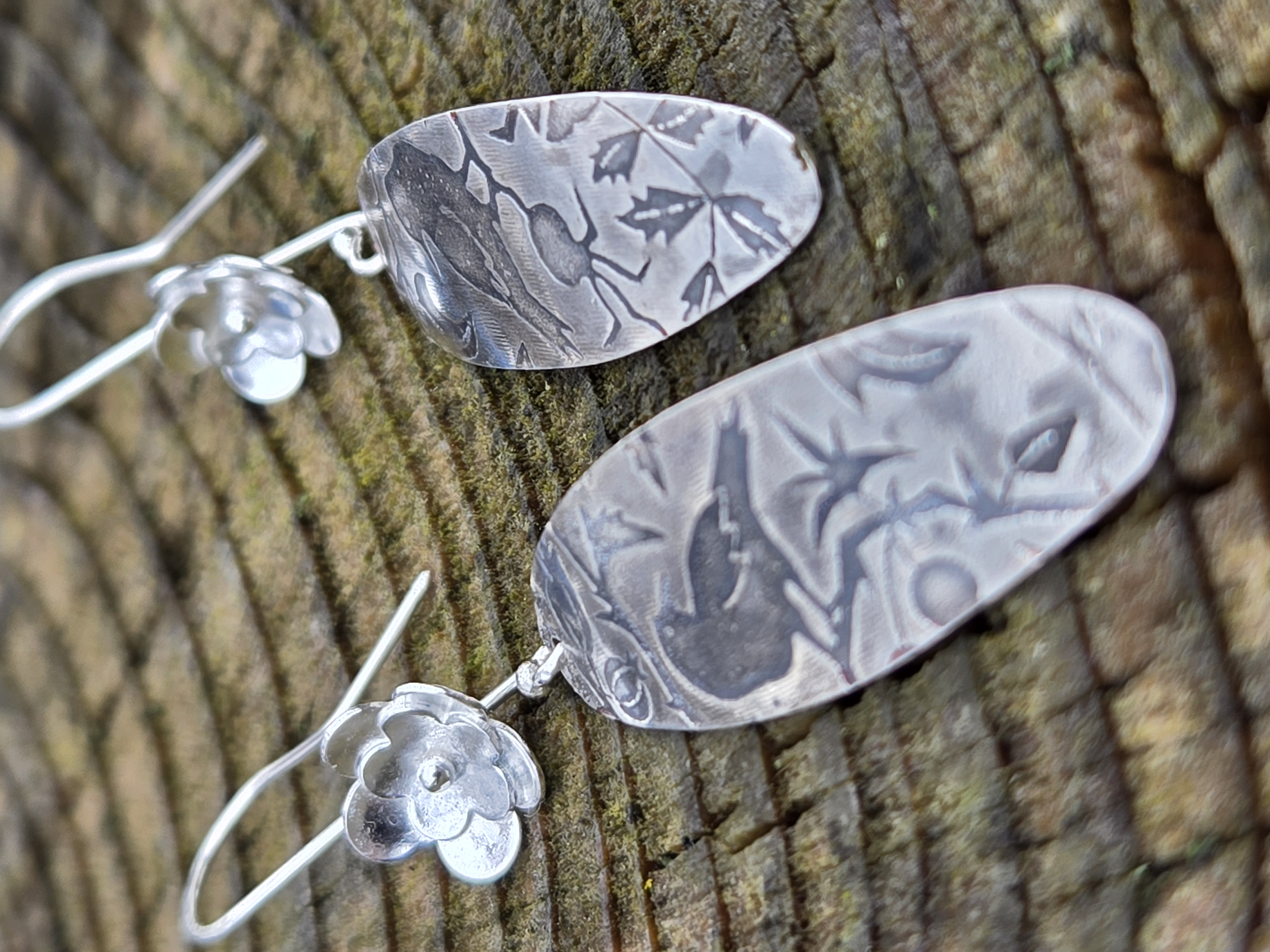 BK- Flower and Bird Earrings - Oval