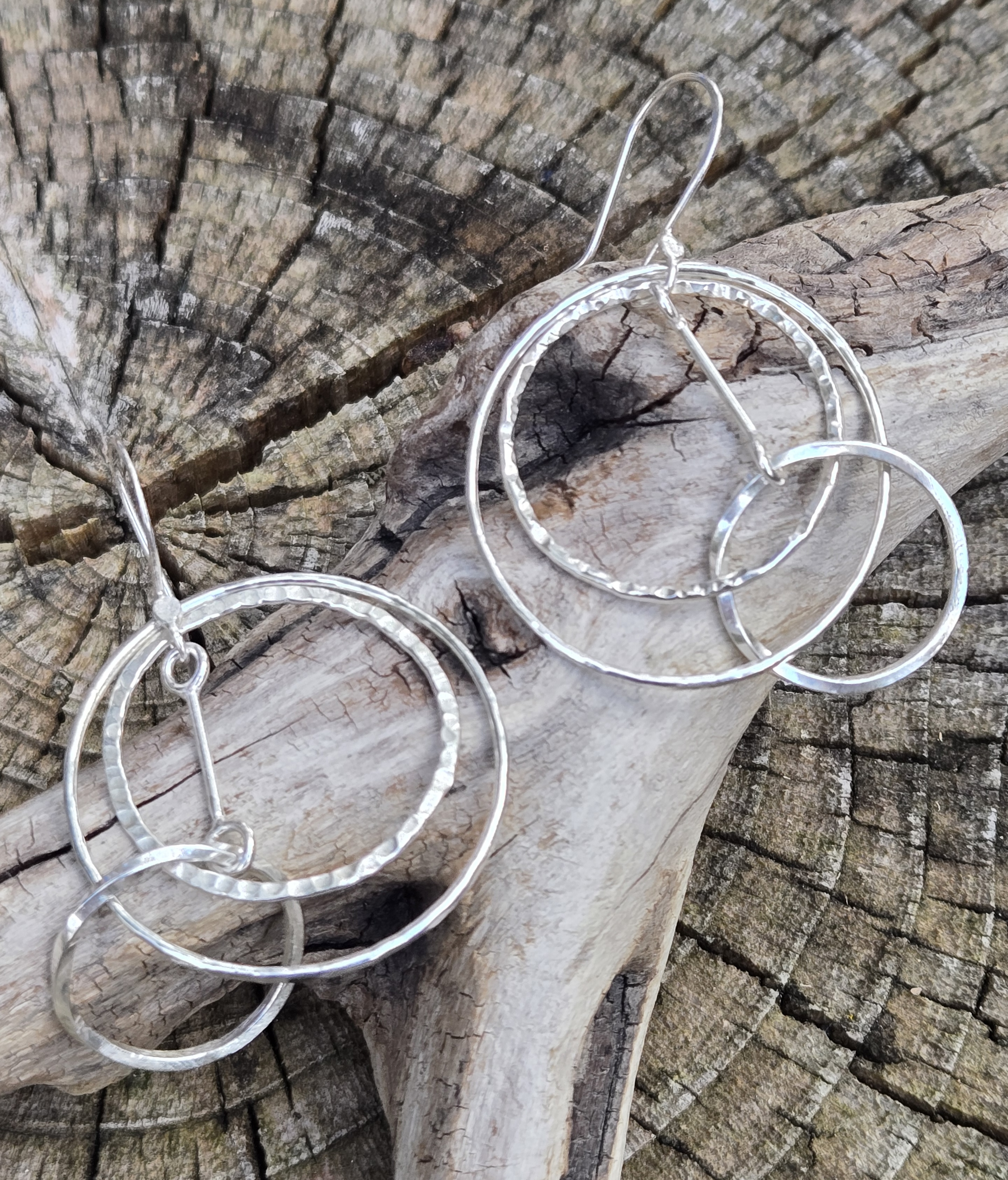 BI- Shimmering Rings
