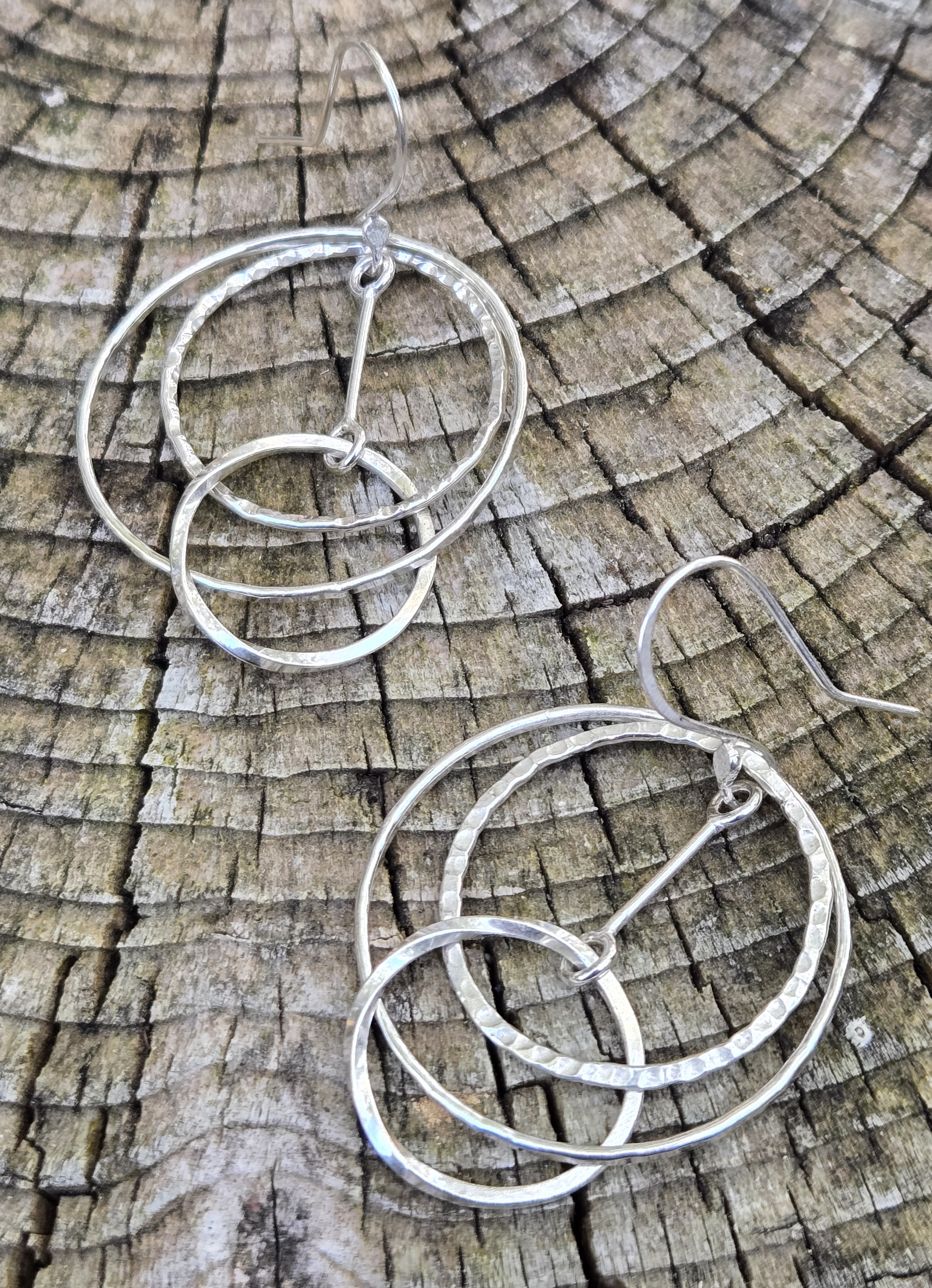 BI- Shimmering Rings