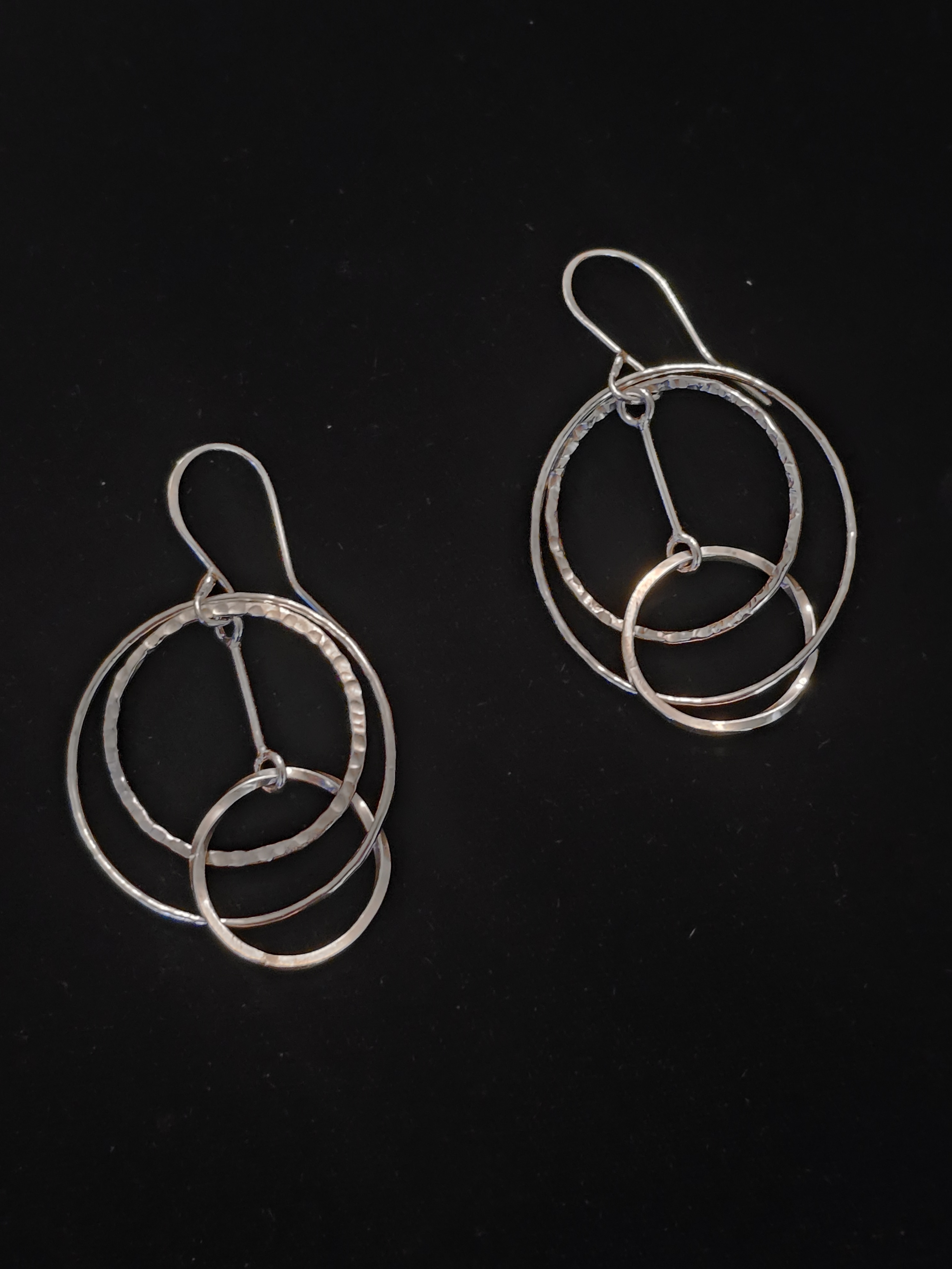 BI- Shimmering Rings