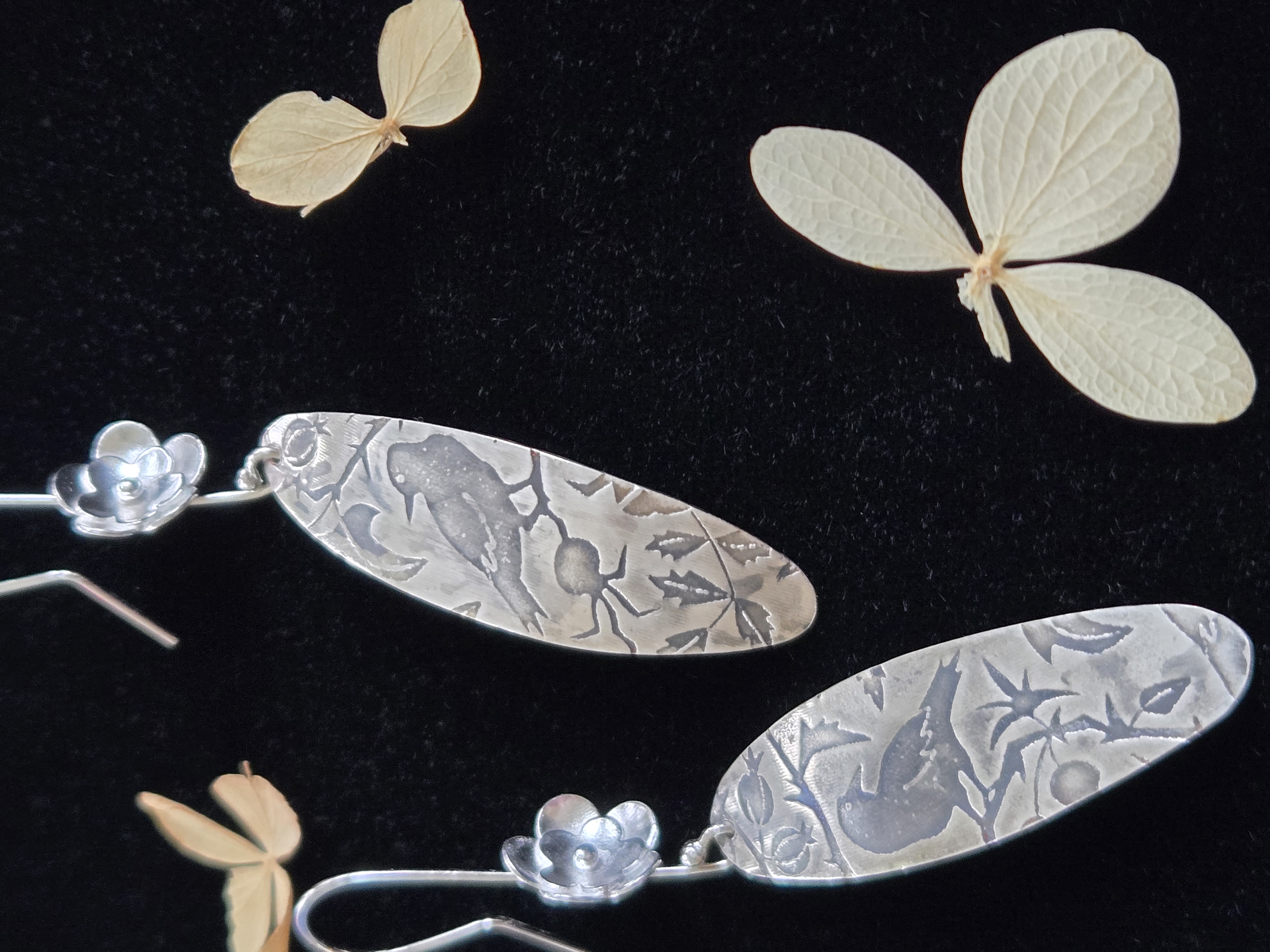 BK- Flower and Bird Earrings - Oval