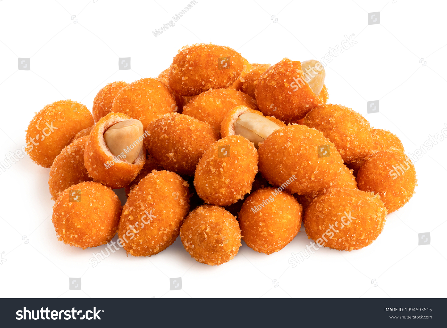 Crunchy coated peanuts