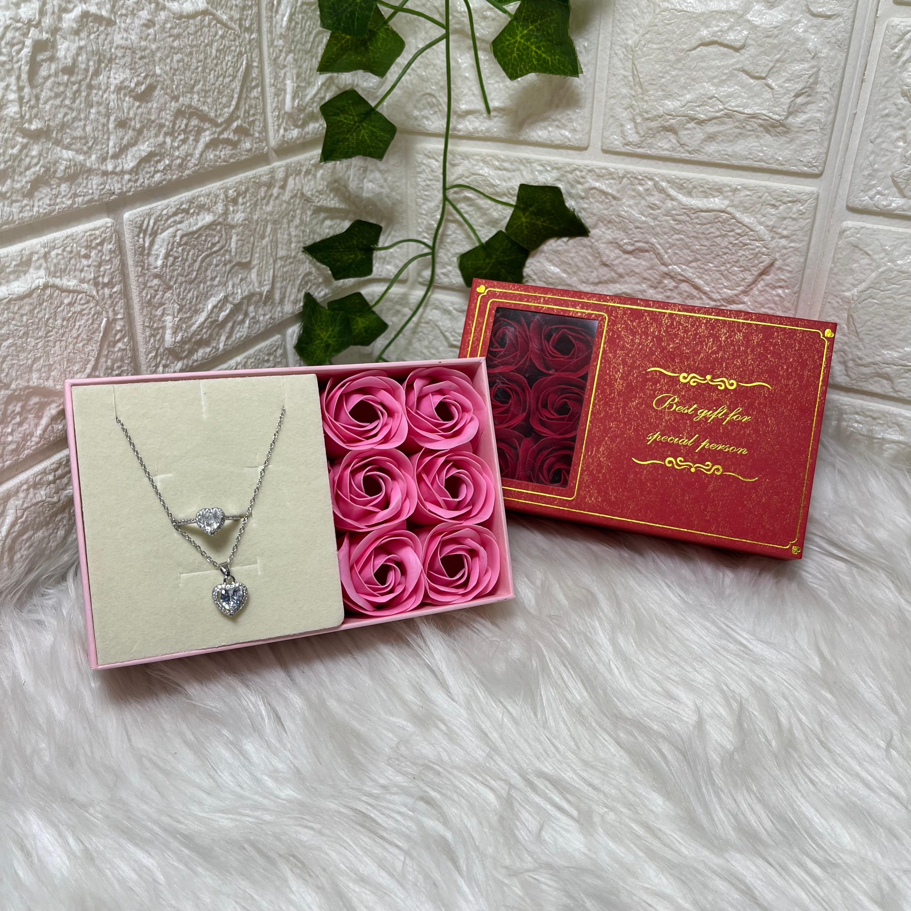 Heart Pendant Necklace Gift Box (empty)