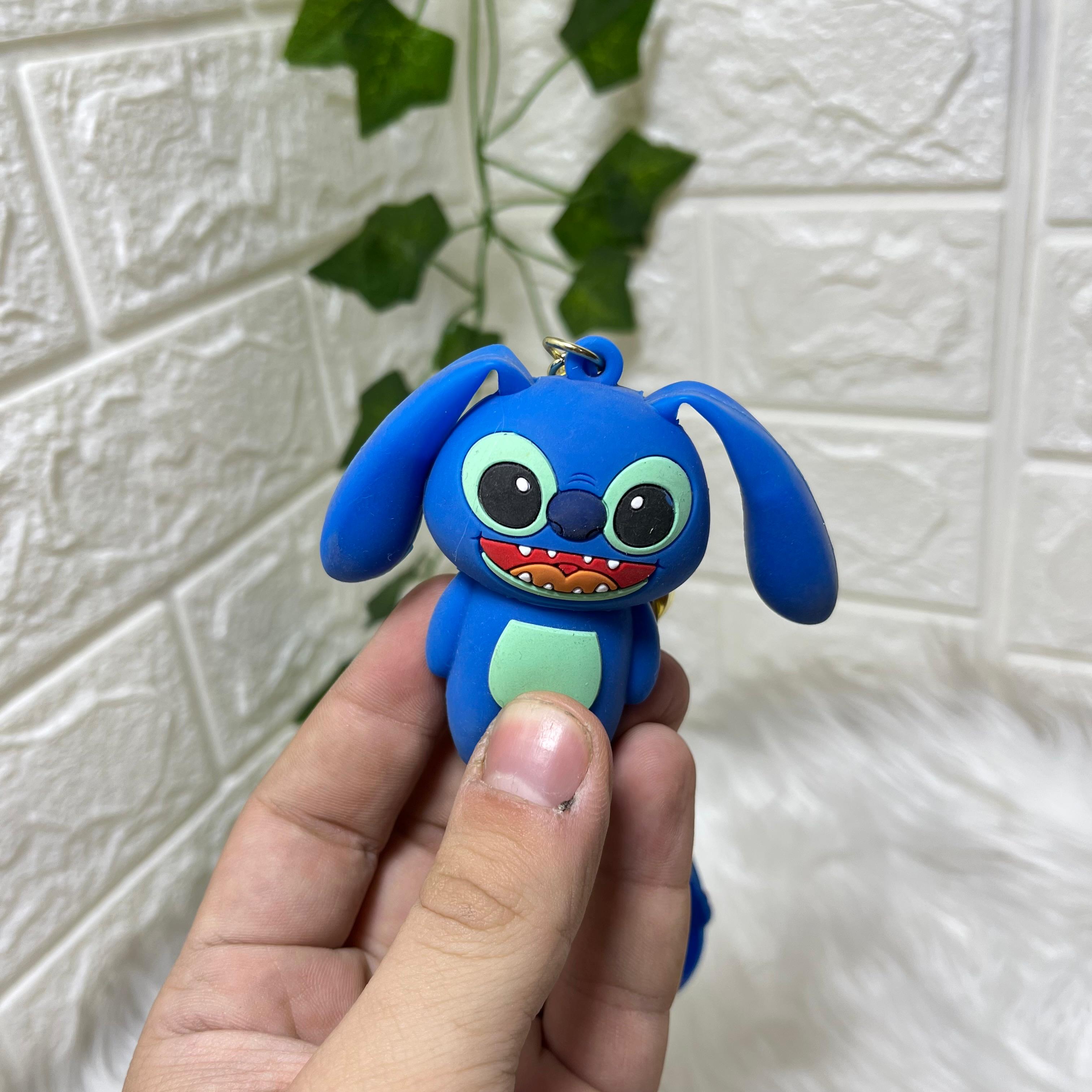 stitch moving his ears 
