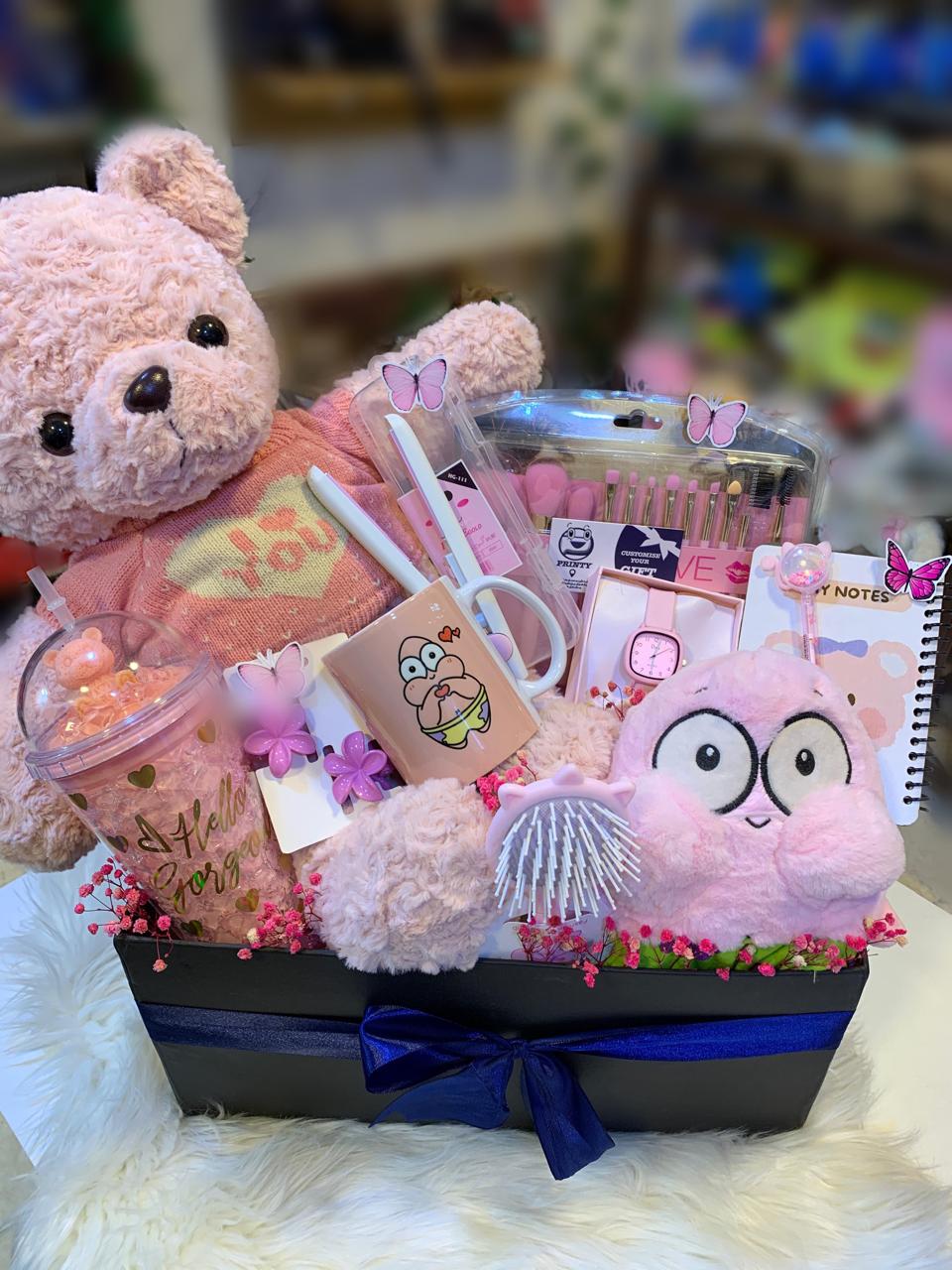 VIP Cute Pinky Gift box