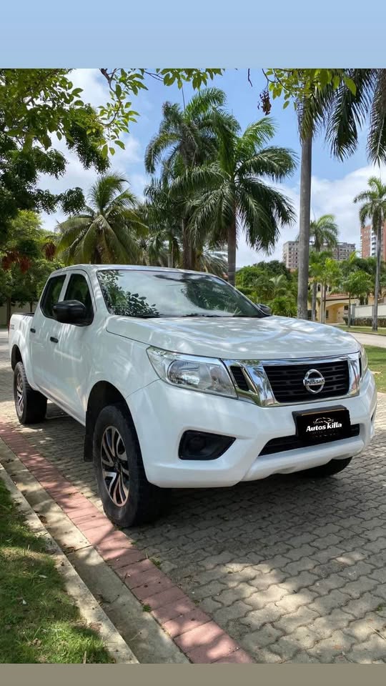 NISSAN FRONTIER 4X4