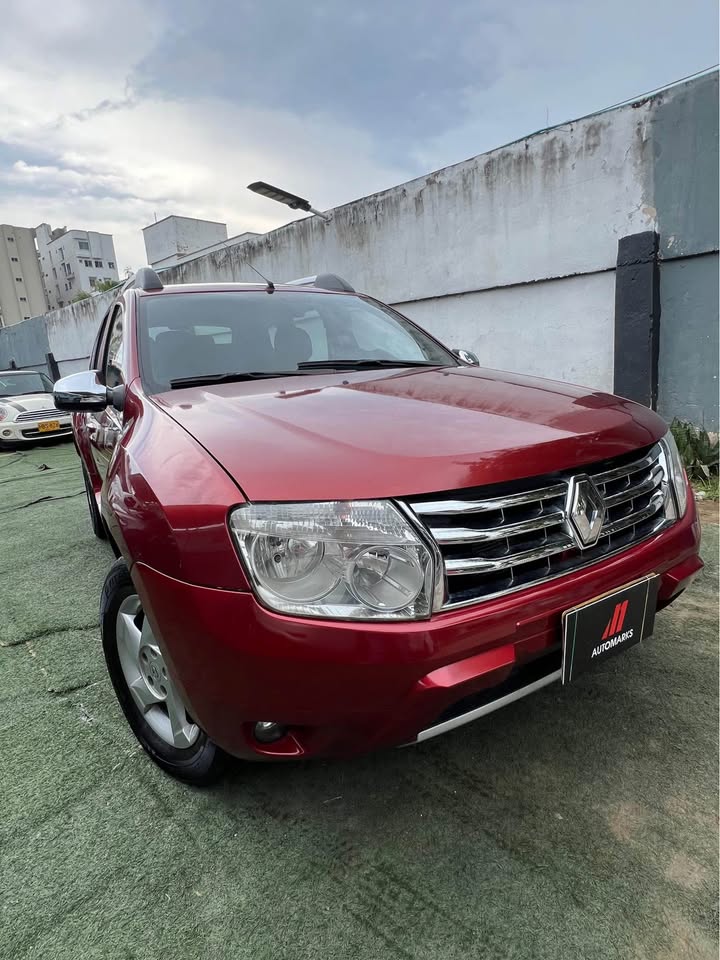 RENAULT DUSTER 