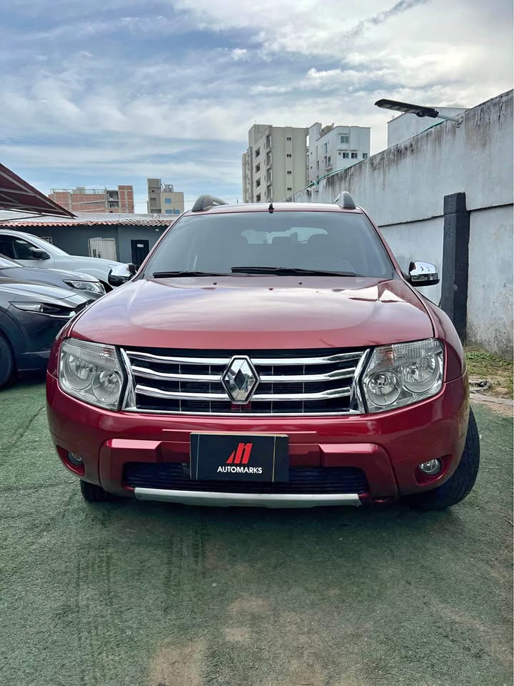 RENAULT DUSTER 