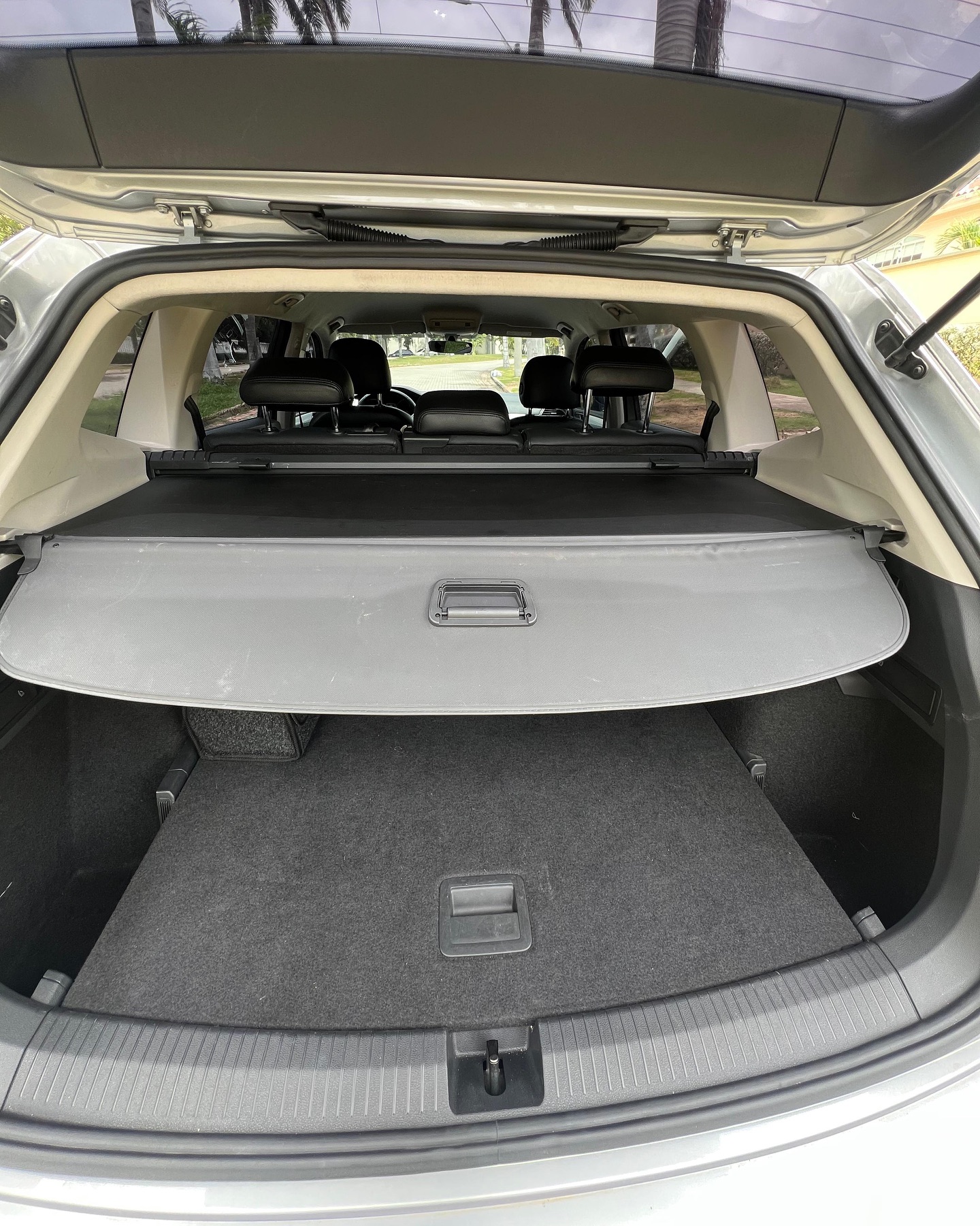 VOLKSWAGEN TIGUAN CONFORTLINE