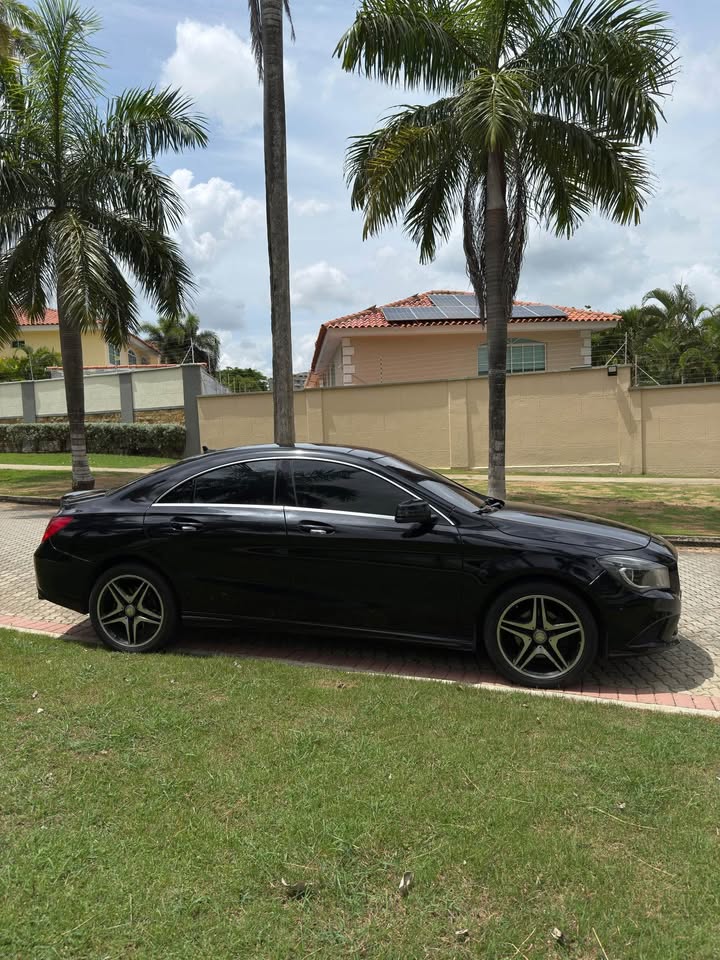 MERCEDES BENZ CLA 180