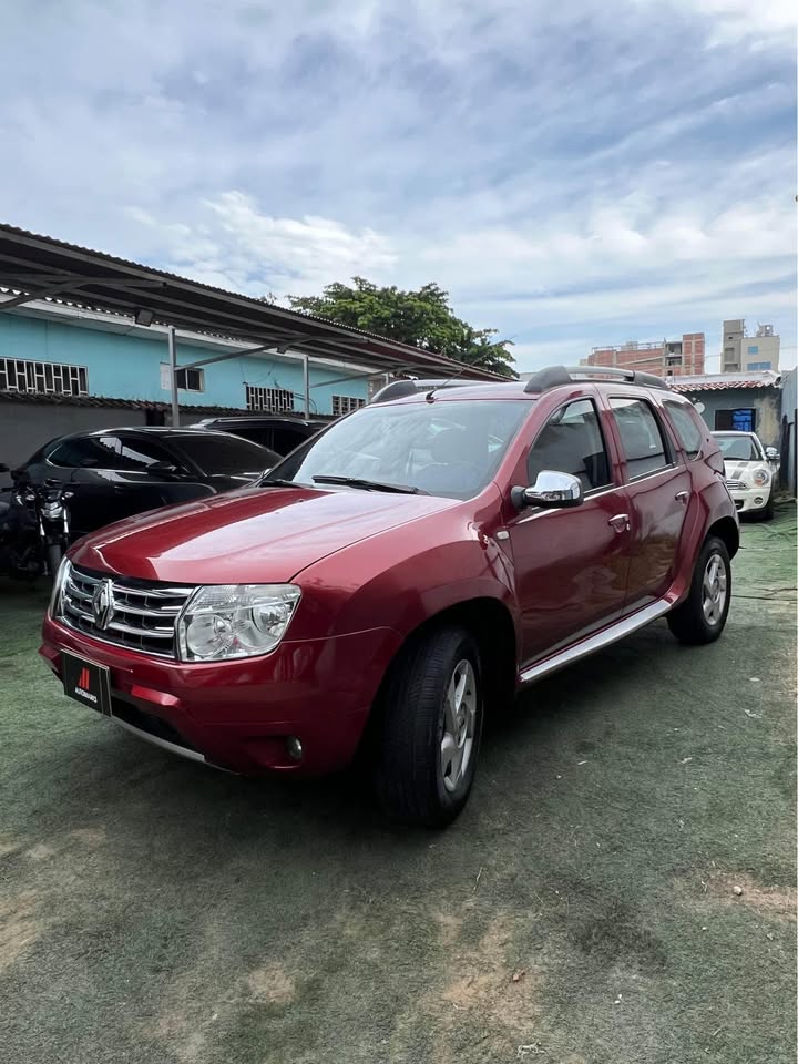 RENAULT DUSTER 