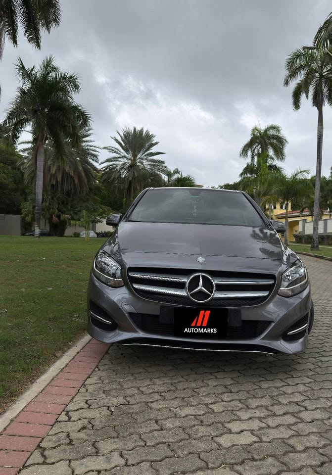 MERCEDES BENZ B 180
