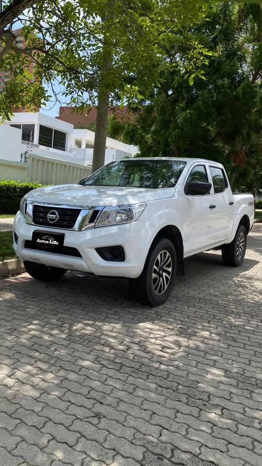 NISSAN FRONTIER 4X4