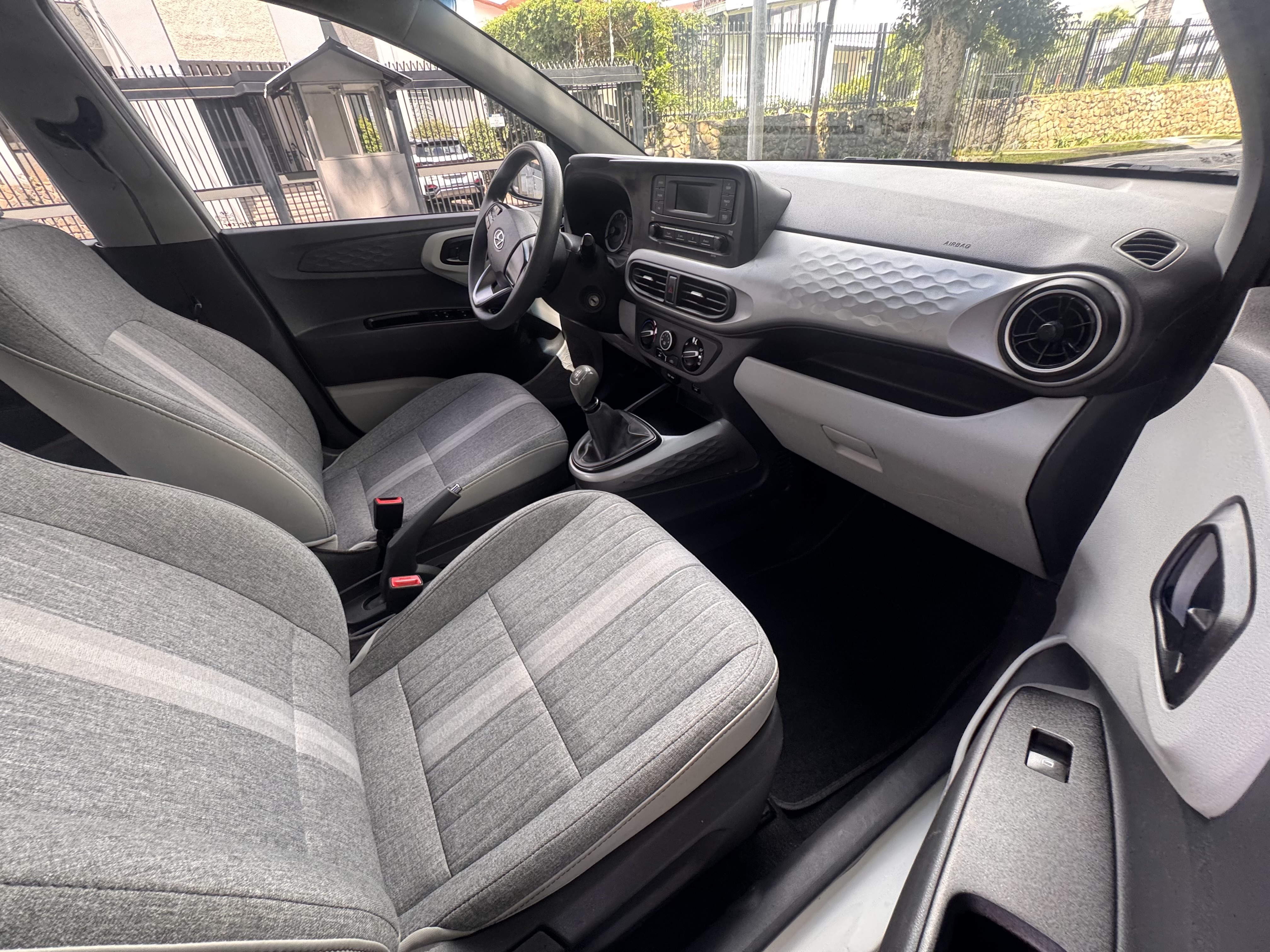 🚗 Hyundai Grand i10 GL 2023 — Semi nuevo, versión Sport, súper económico | Nacional, sacado de agencia | Un solo dueño