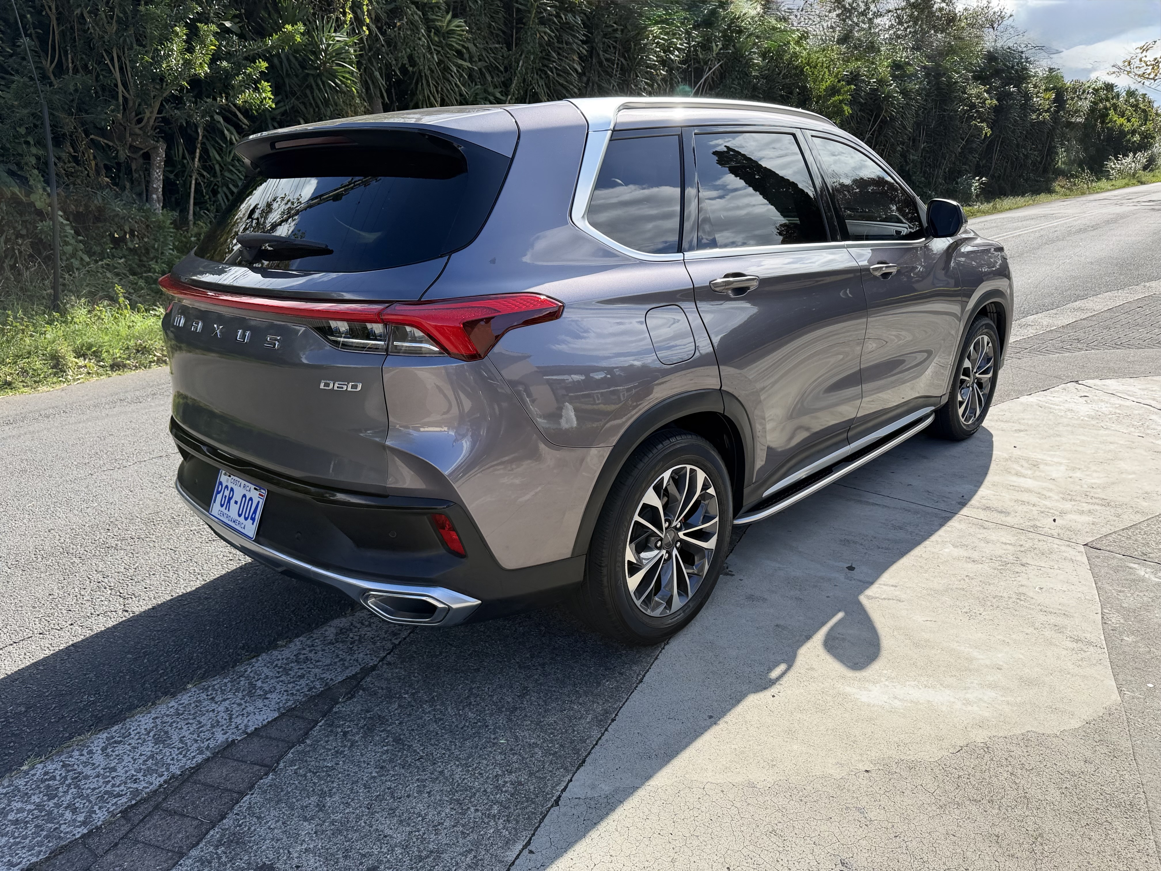 🚙 Maxus D60 2023 — SUV 7 Pasajeros, SEMINUEVO *7.500* kilometros ✨ Motor turbo 1.5 Economico *Garantia vigente 2años agencia AutoStar